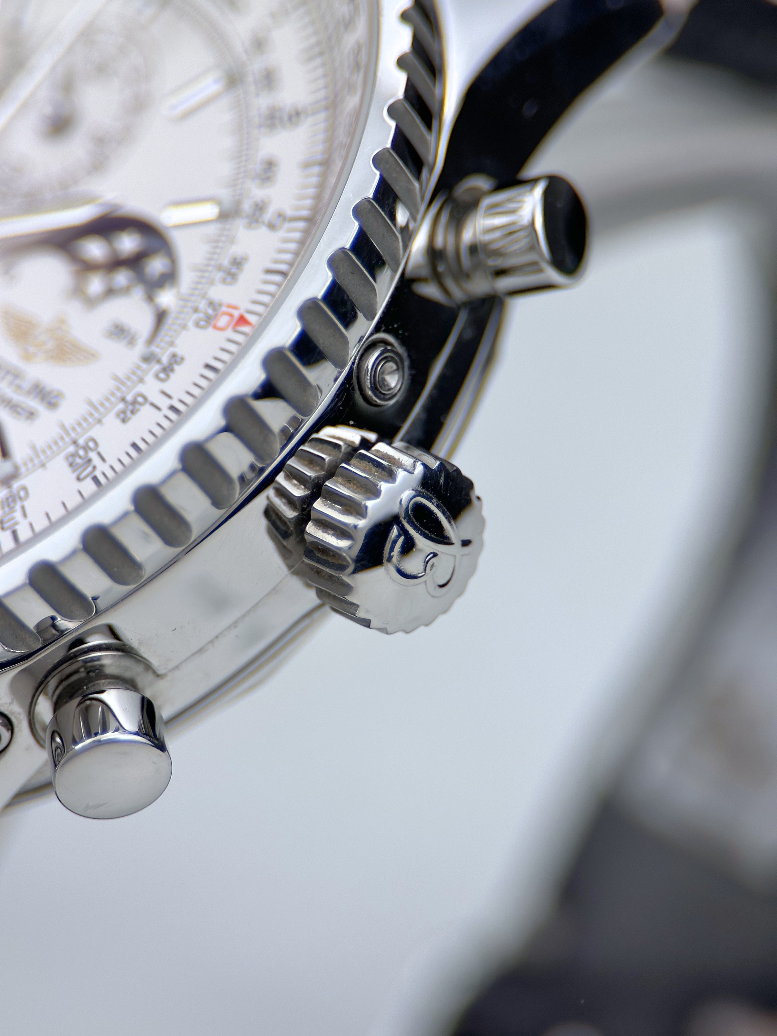 Breitling Navitimer Montbrillant Olympus A19340