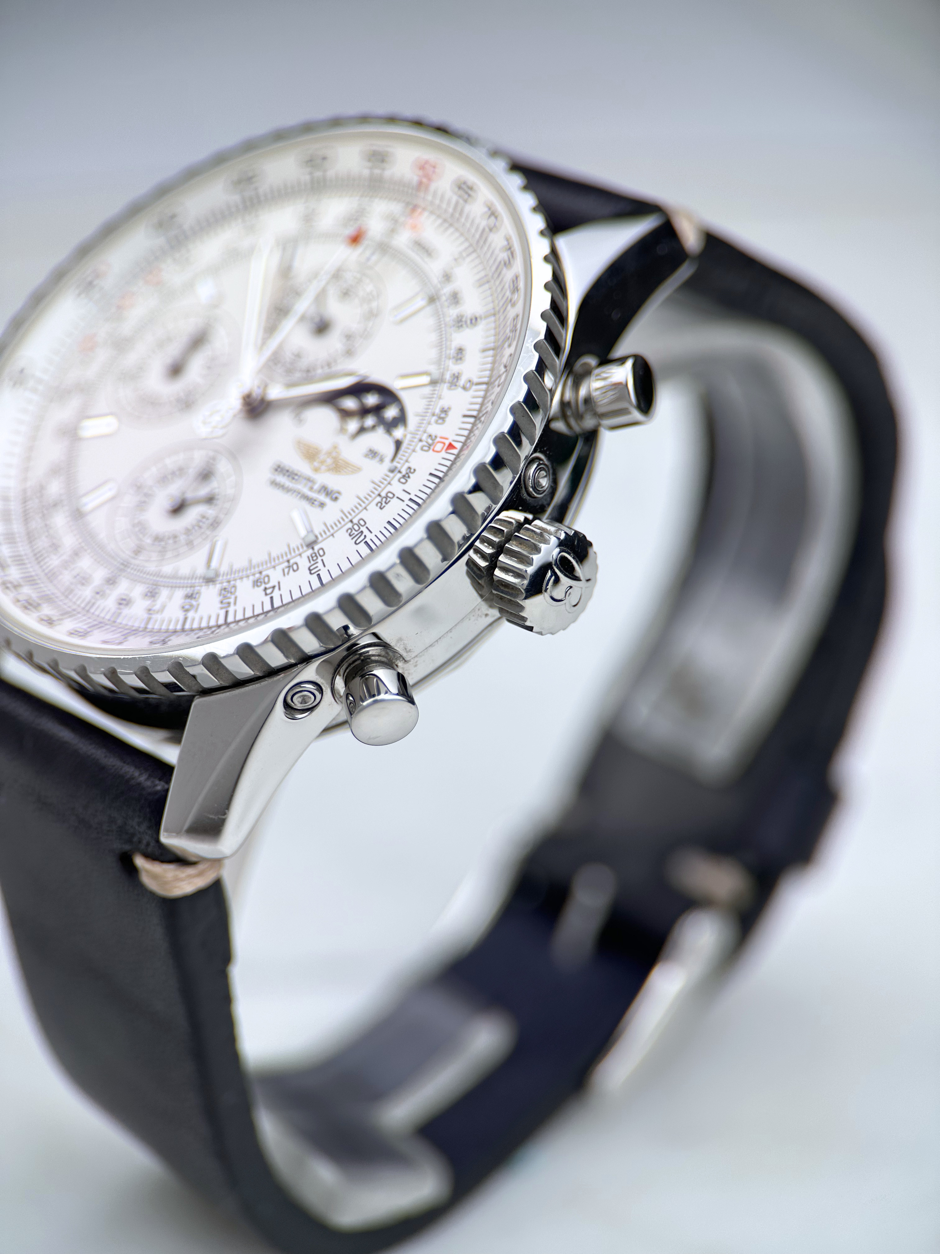 Breitling Navitimer Montbrillant Olympus A19340