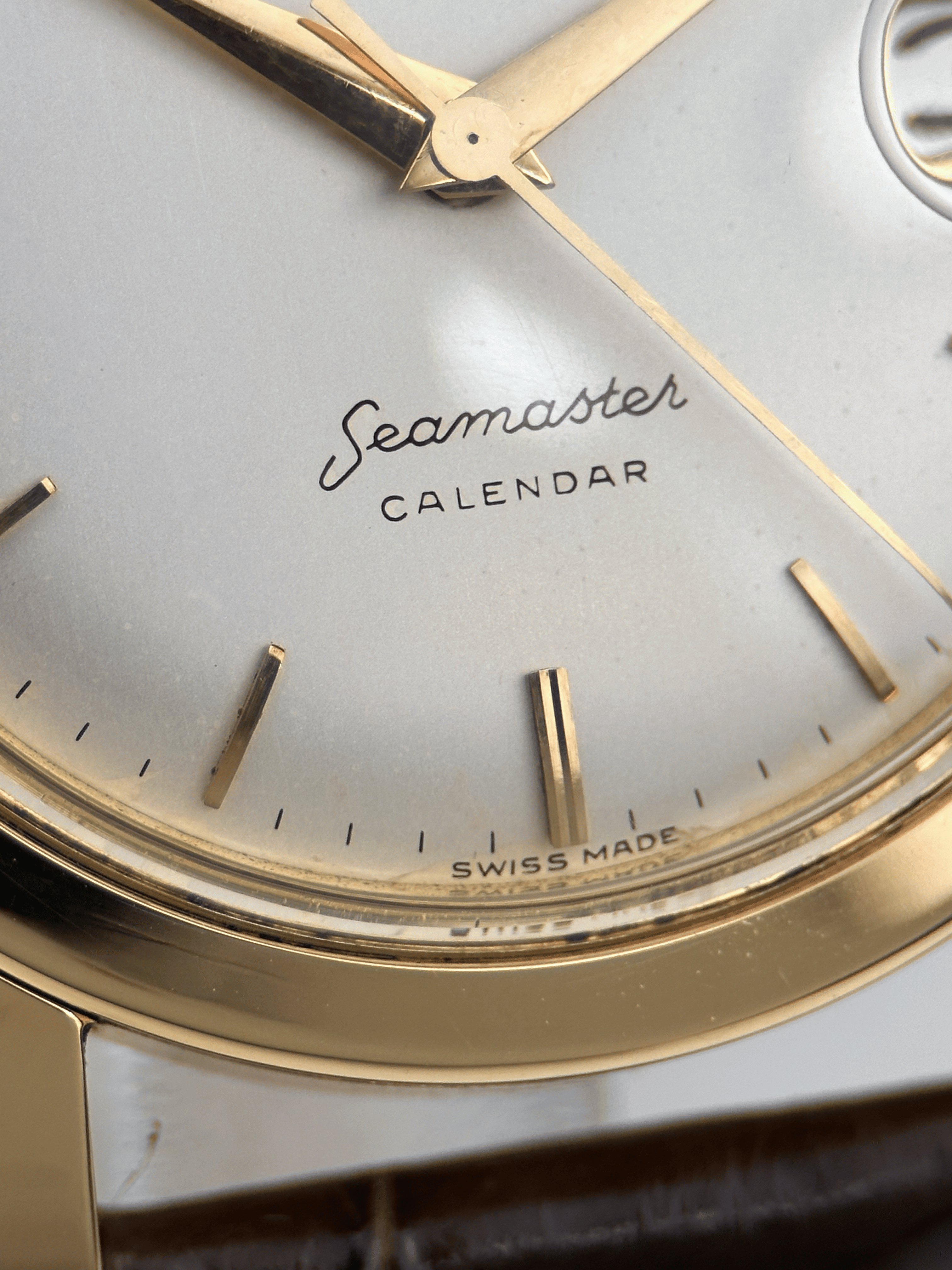 Omega Seamaster 34mm Kalender 2849 18k Gelbgold