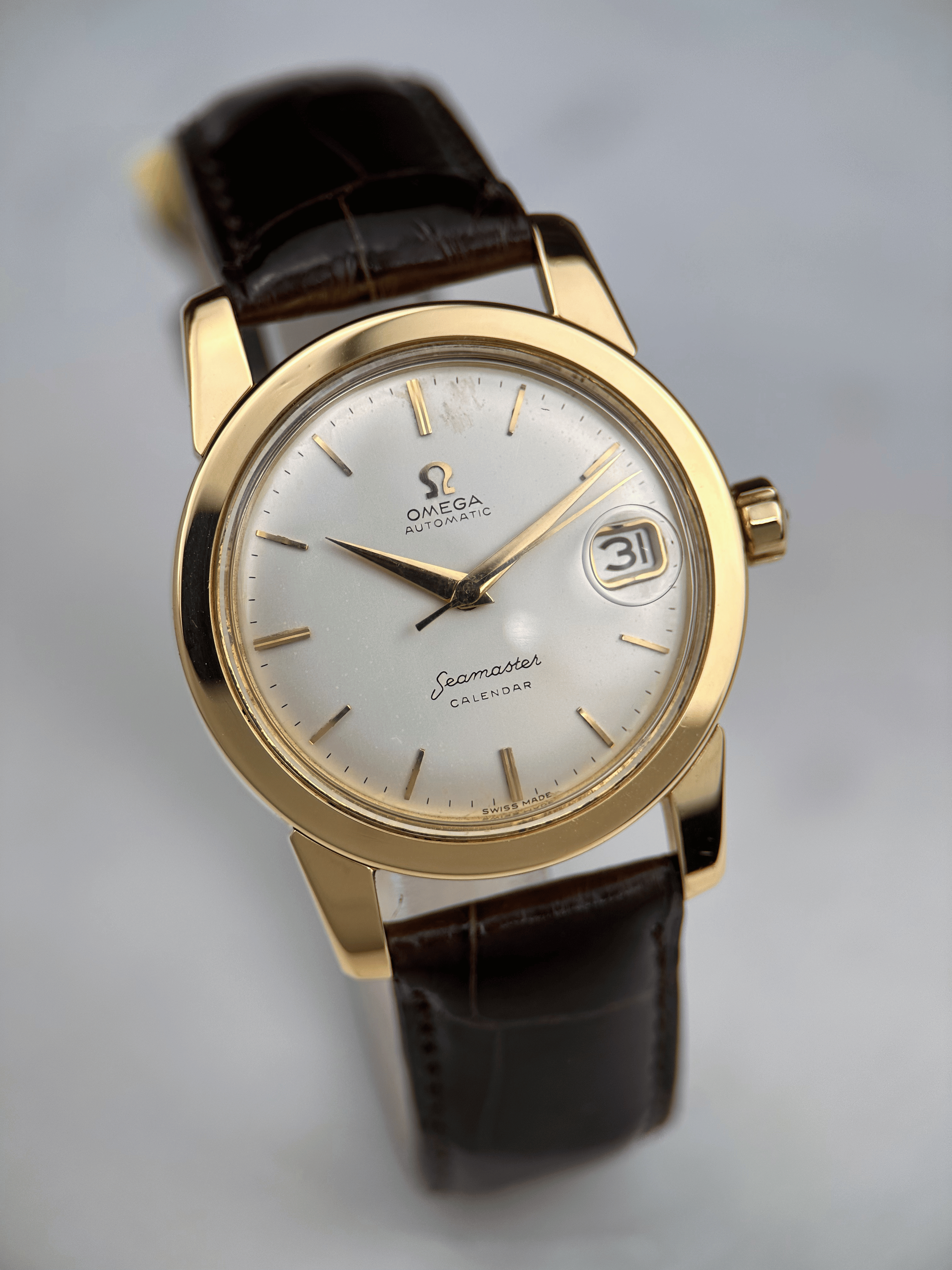 Omega Seamaster 34mm Kalender 2849 18k Gelbgold