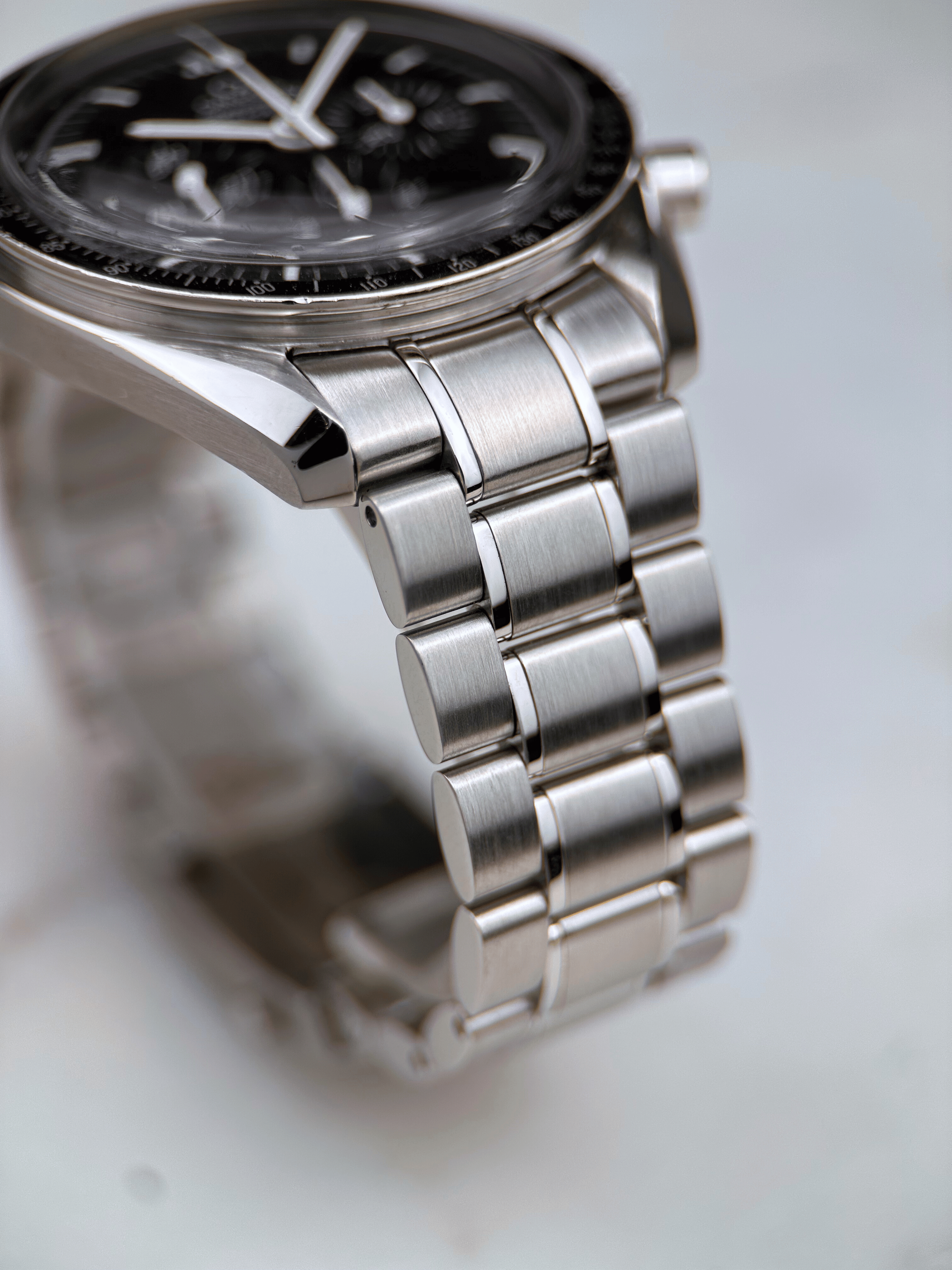 Omega Speedmaster Professional Moonwatch 3570.5000 Org. Box