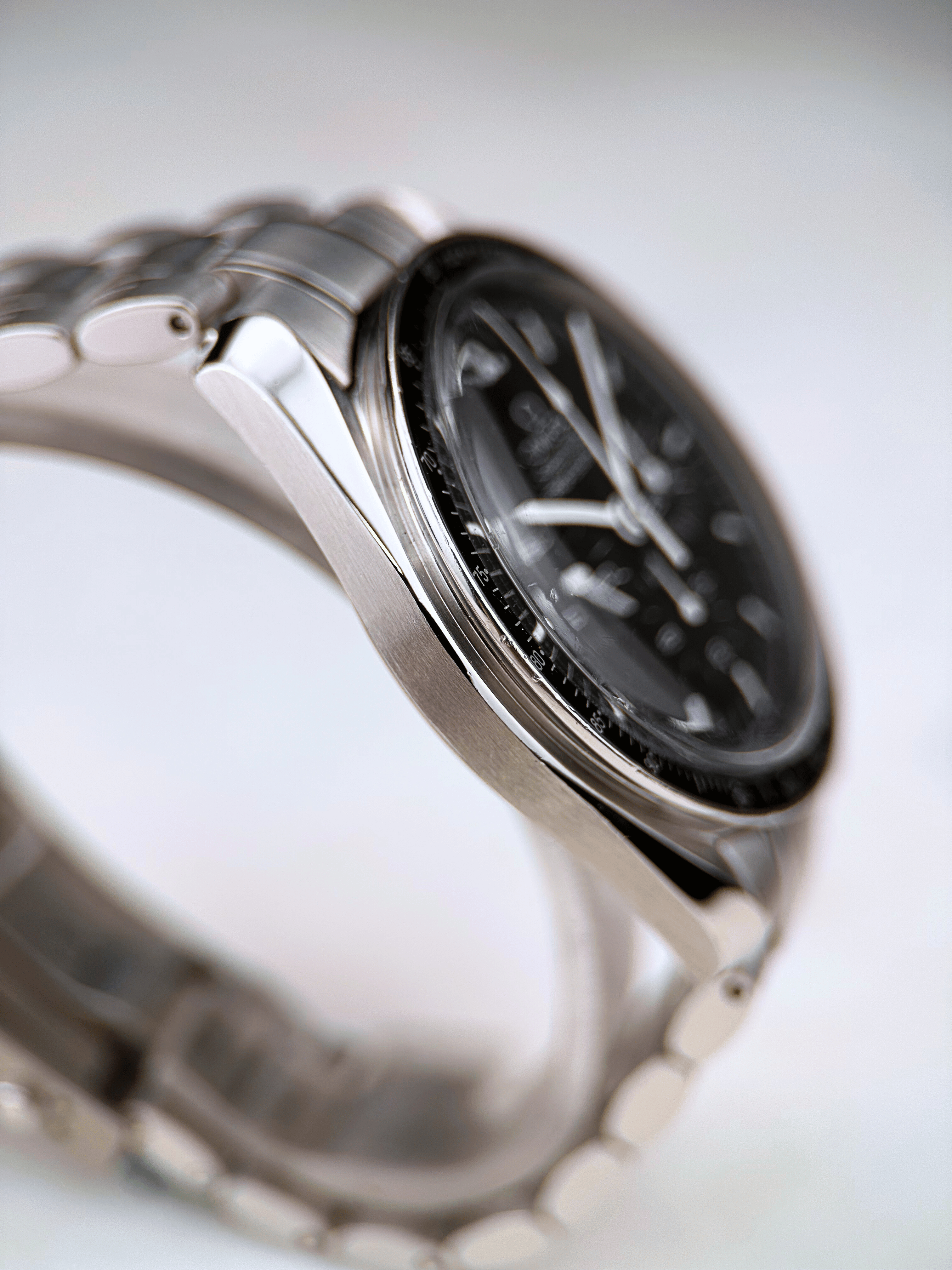 Omega Speedmaster Professional Moonwatch 3570.5000 Org. Box