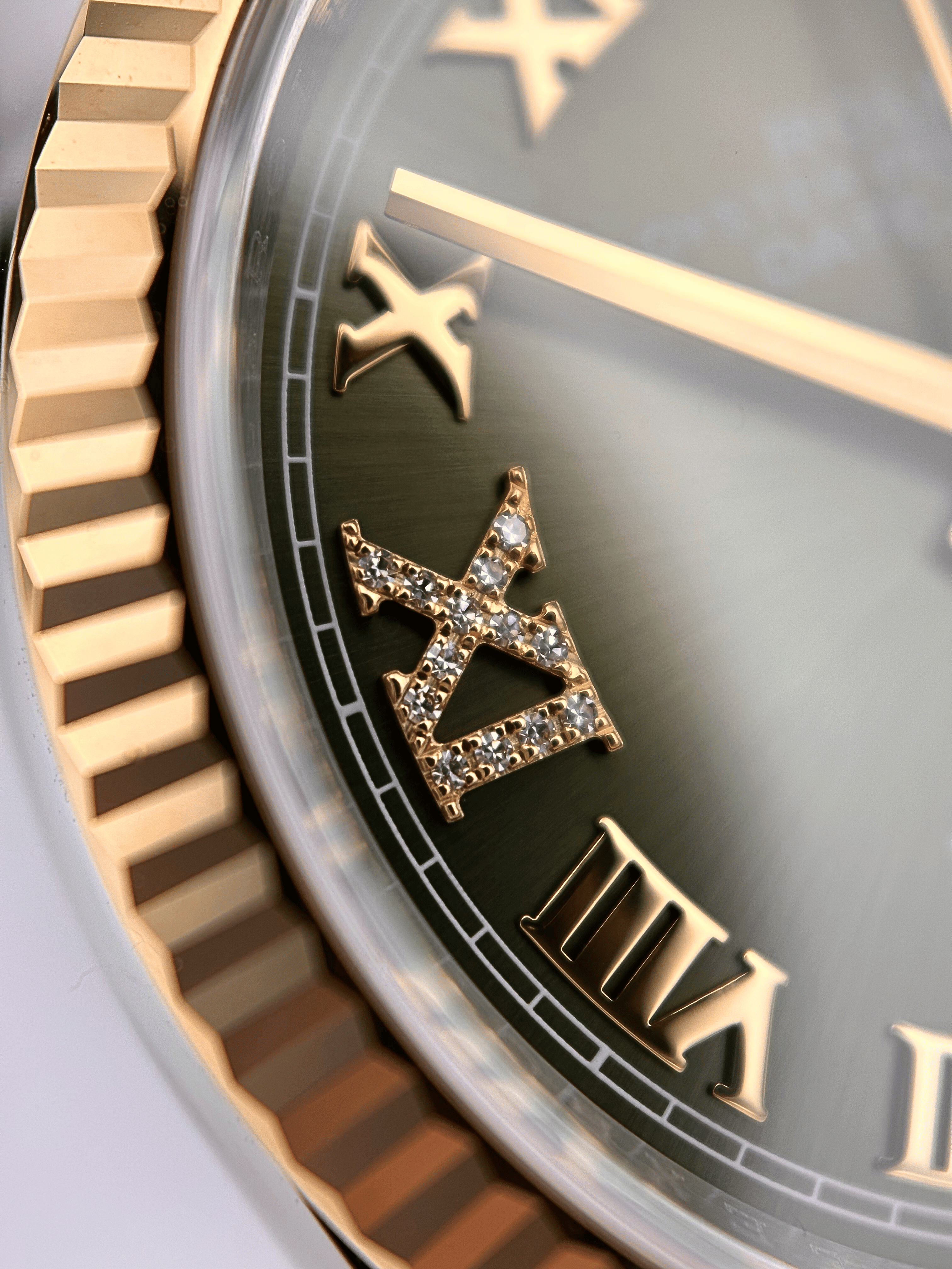 Rolex Datejust 36mm 126233 Grün Brillant Fullset 2022