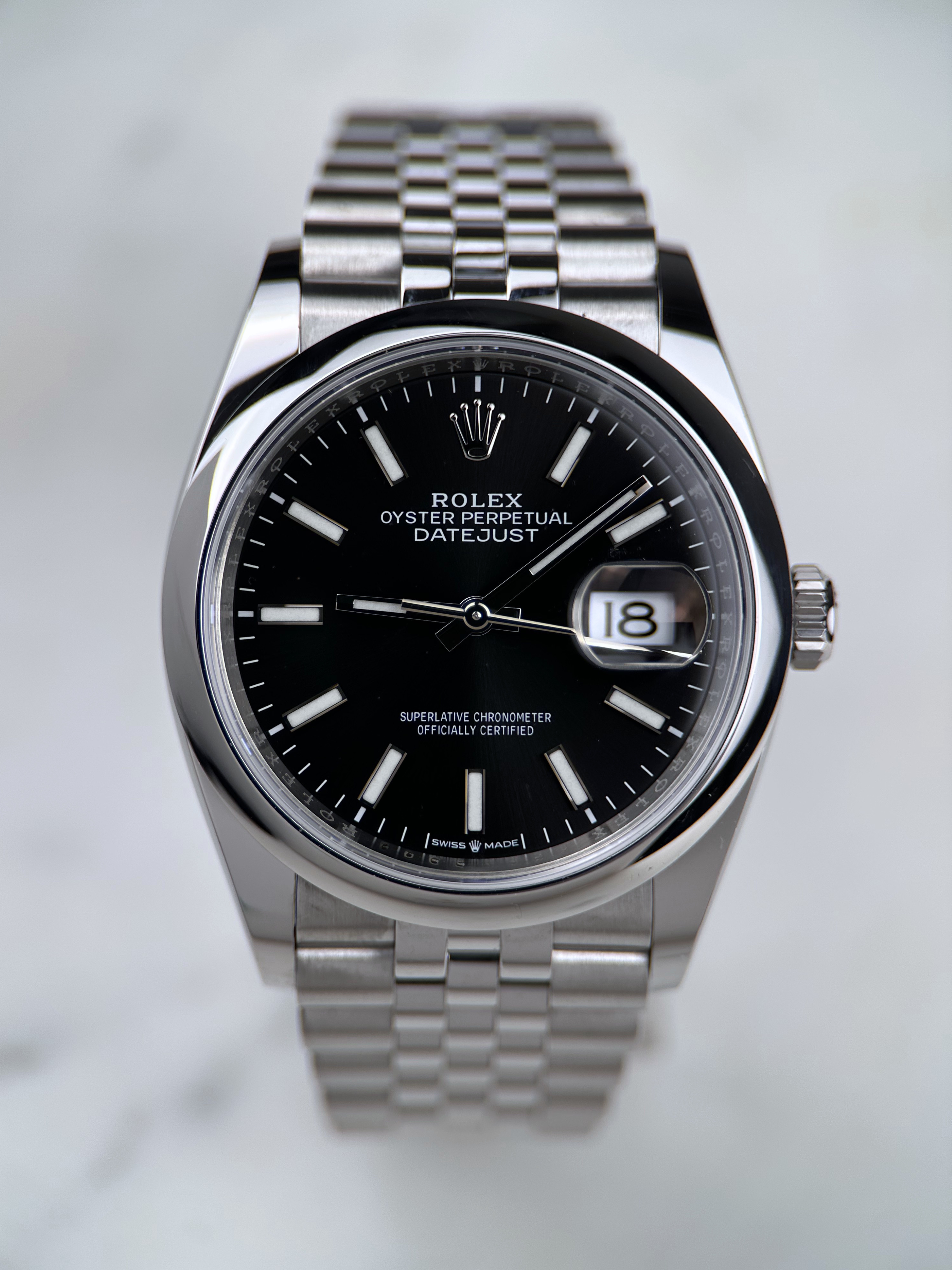 Rolex Datejust 36 Schwarz 126200 Fullset 2021