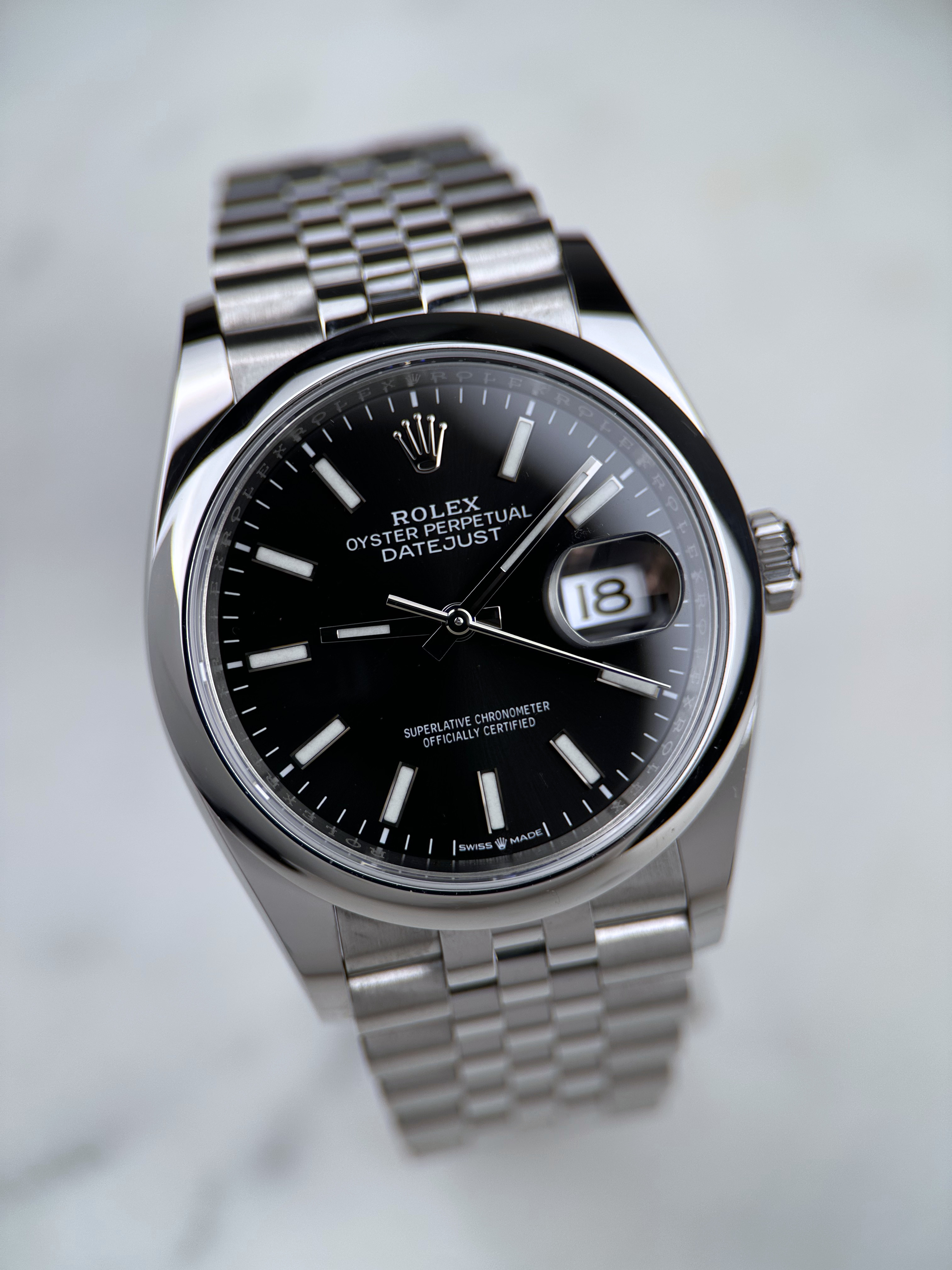 Rolex Datejust 36 Schwarz 126200 Fullset 2021
