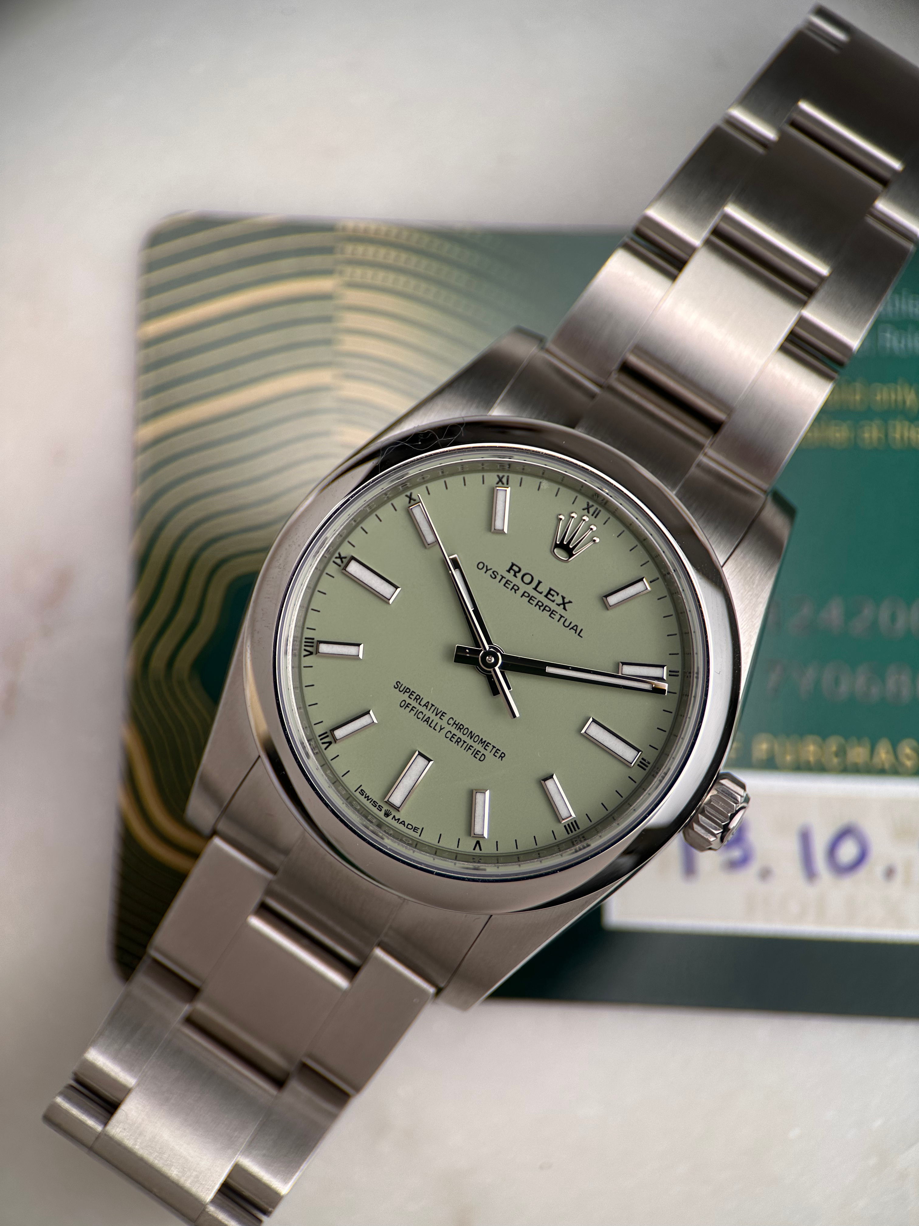 Rolex Oyster Perpetual 34 "Pistachio" 124200 Fullset 2025