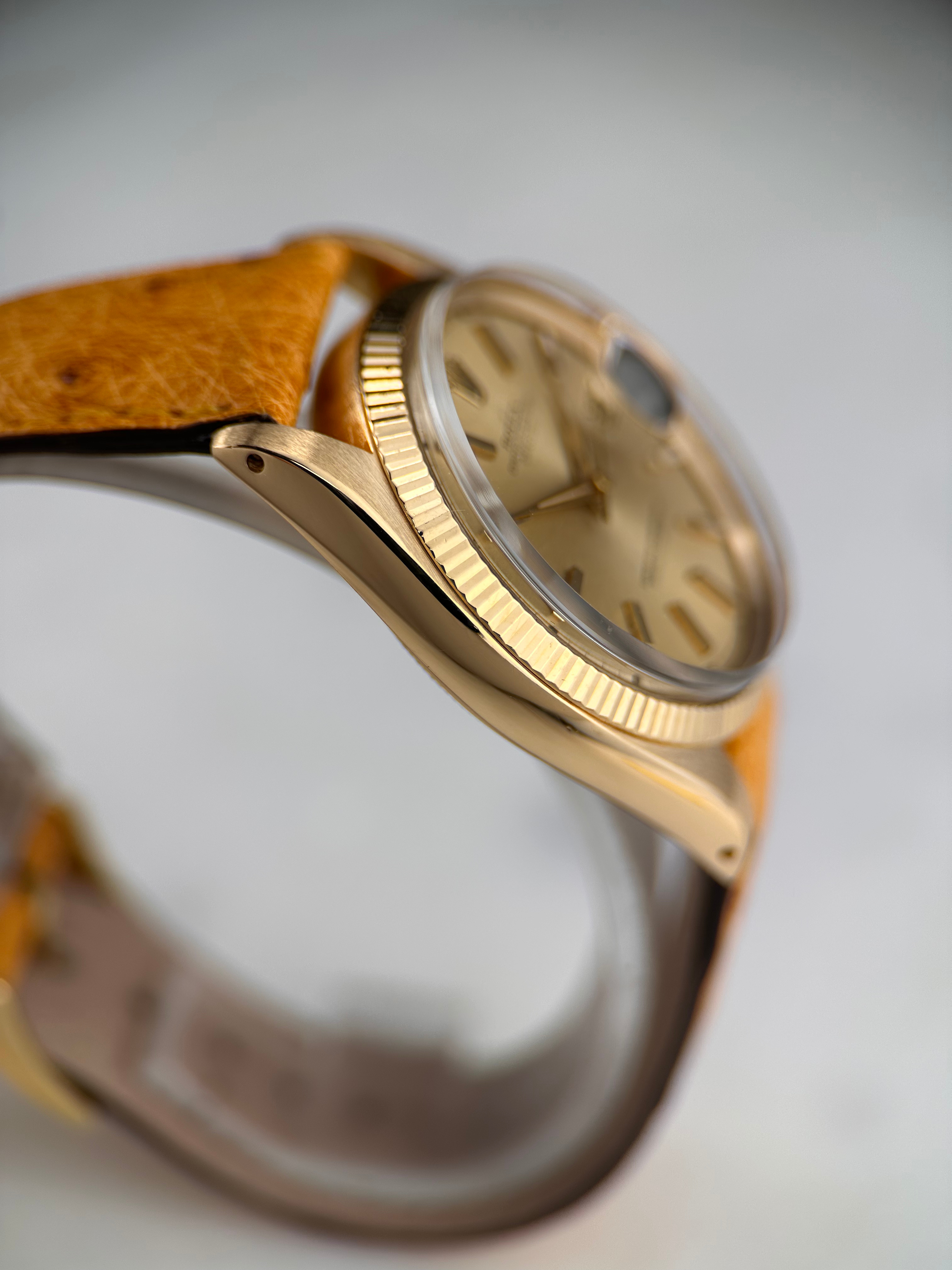 Rolex Oyster Perpetual Date 1503