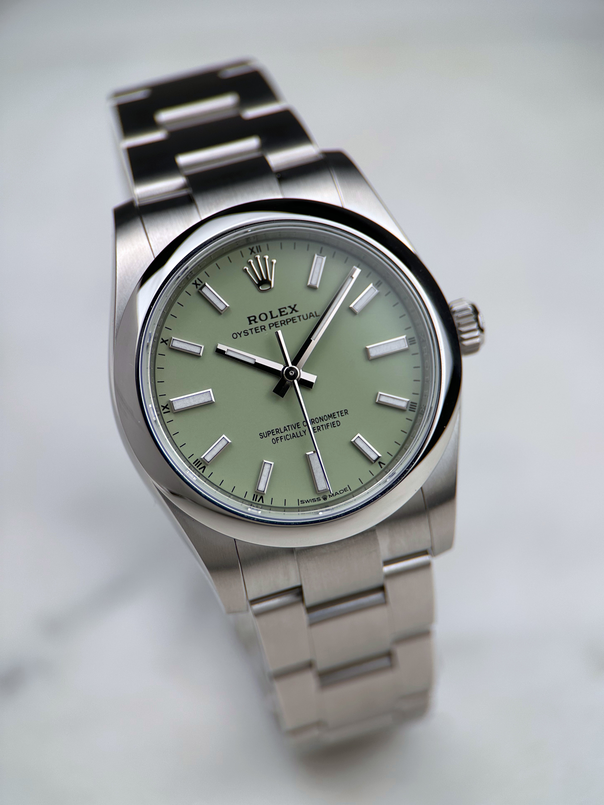 Rolex Oyster Perpetual 34mm "Pistachio" 124200 Fullset 2026