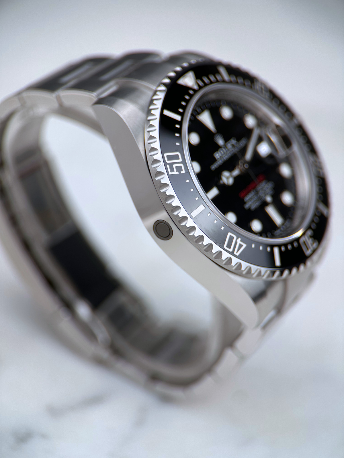 Rolex Sea Dweller Rotschirft 126600 Fullset 2019