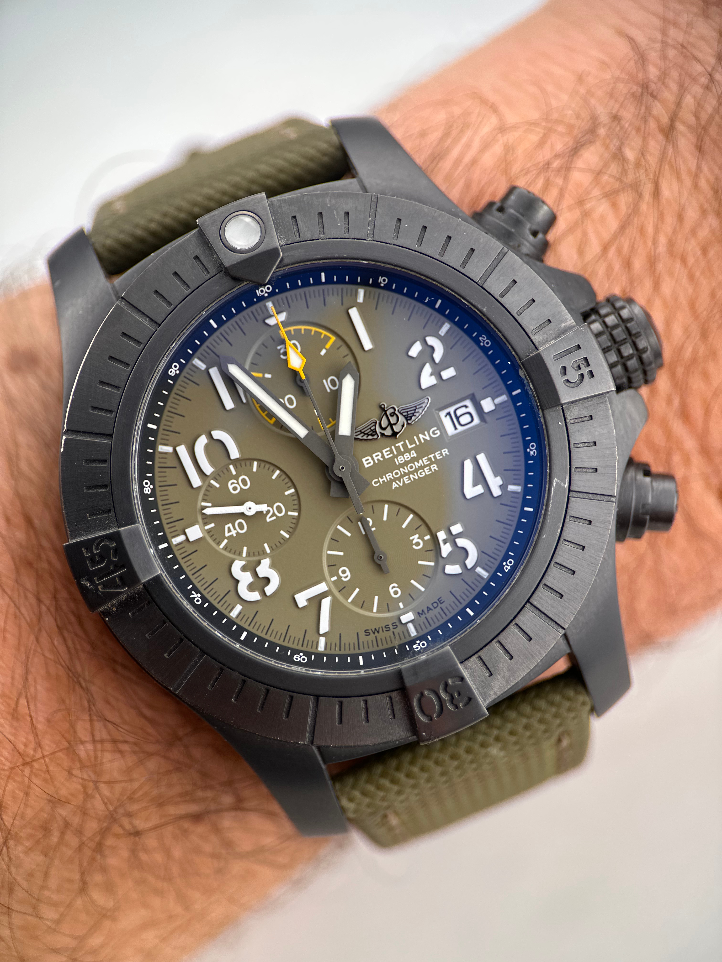 Breitling Avenger "Night Mission" V13317101L1X1 Fullset 2023