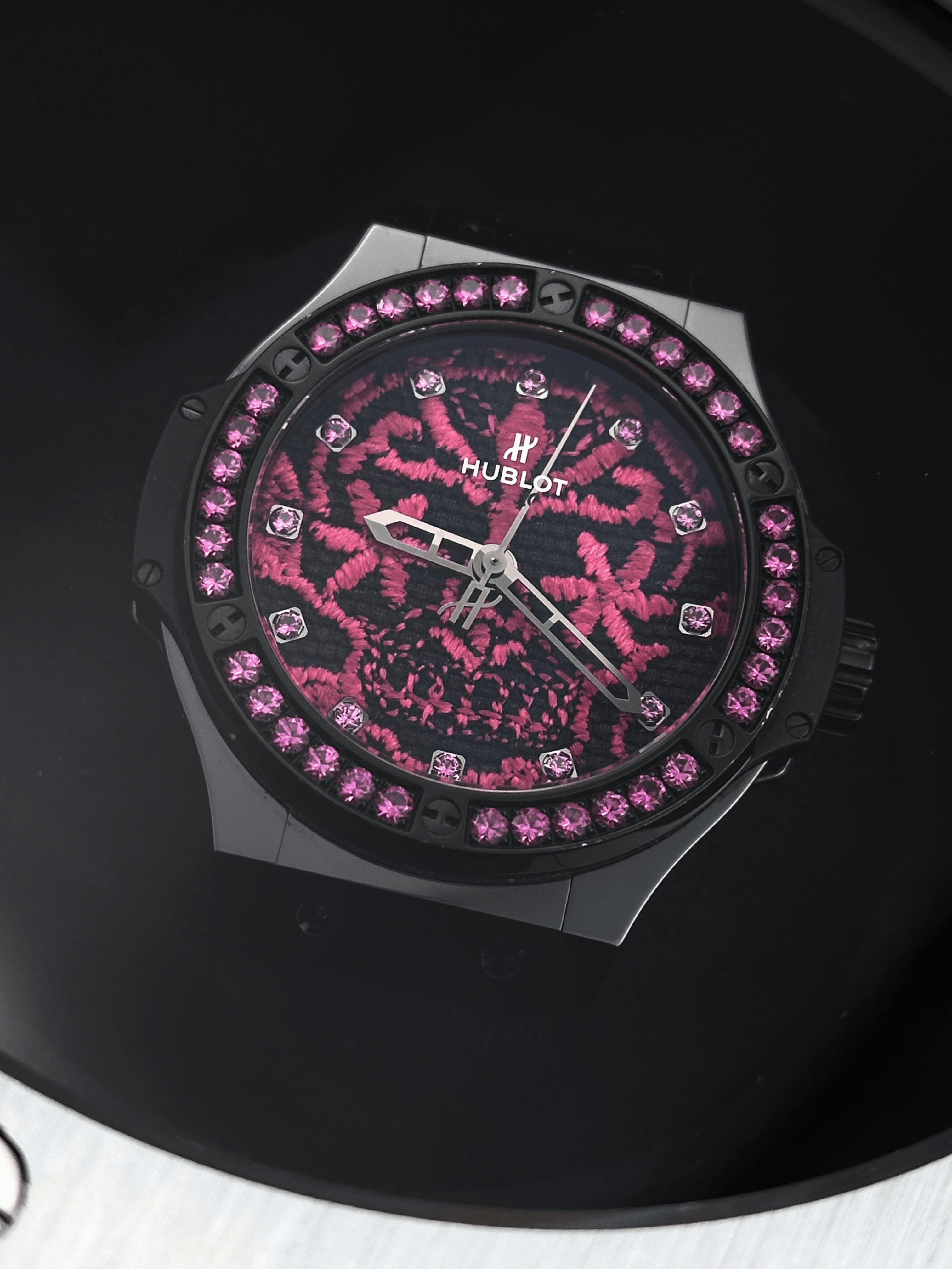Hublot Big Bang 41mm "Suger Skull Hot Pink" Limited Edition Fullset 2017