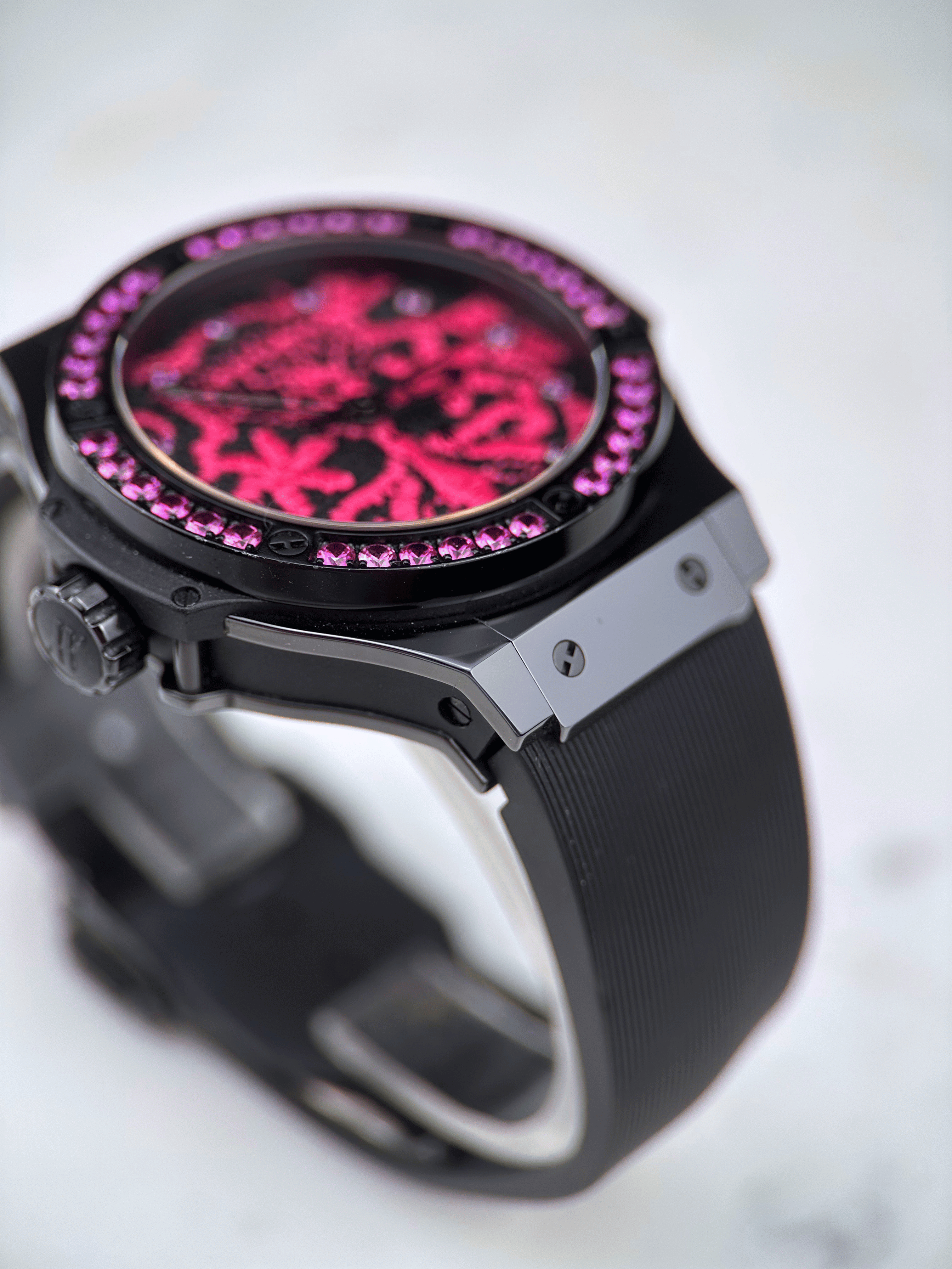 Hublot Big Bang 41mm "Suger Skull Hot Pink" Limited Edition Fullset 2017