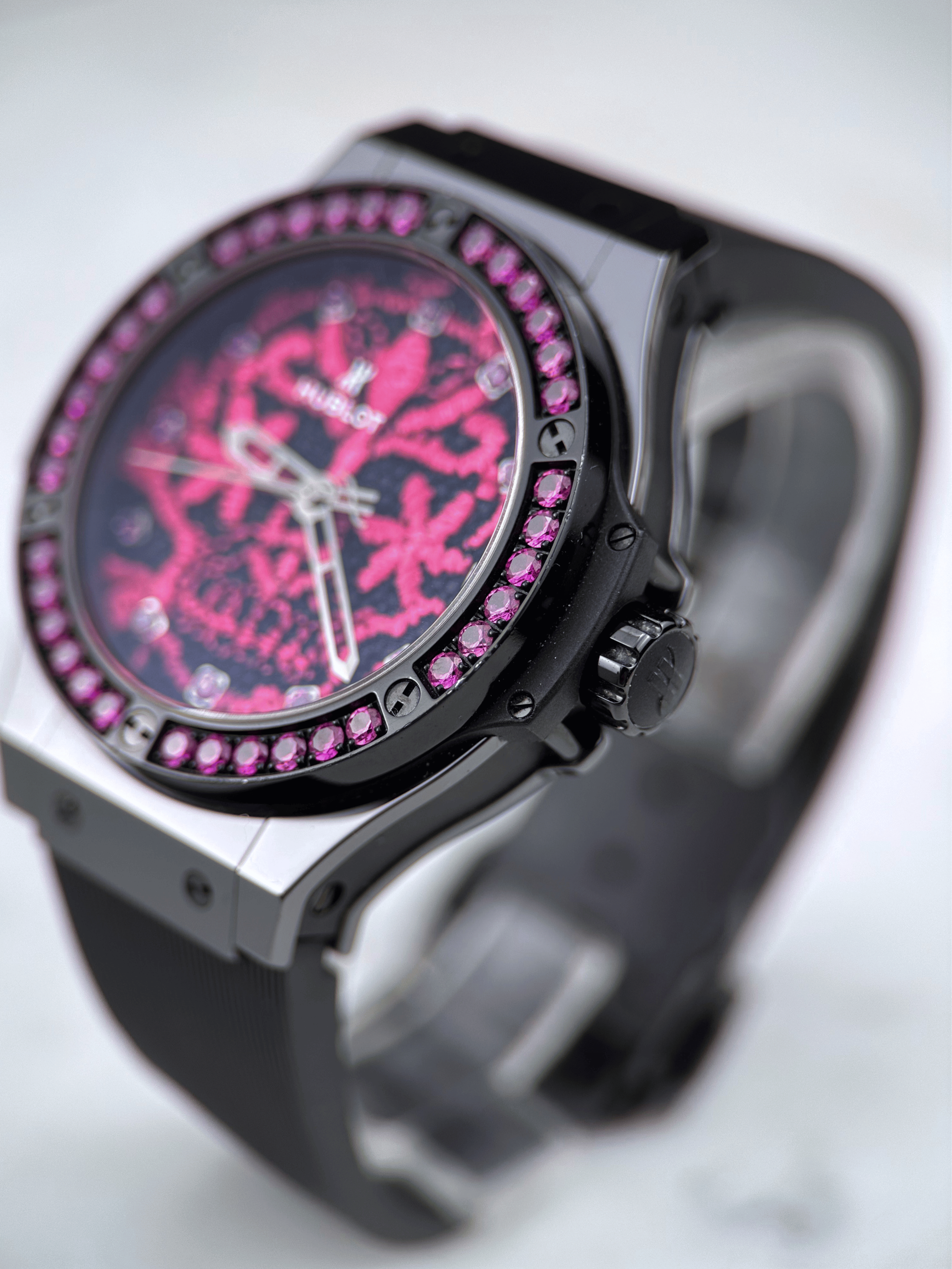Hublot Big Bang 41mm "Suger Skull Hot Pink" Limited Edition Fullset 2017