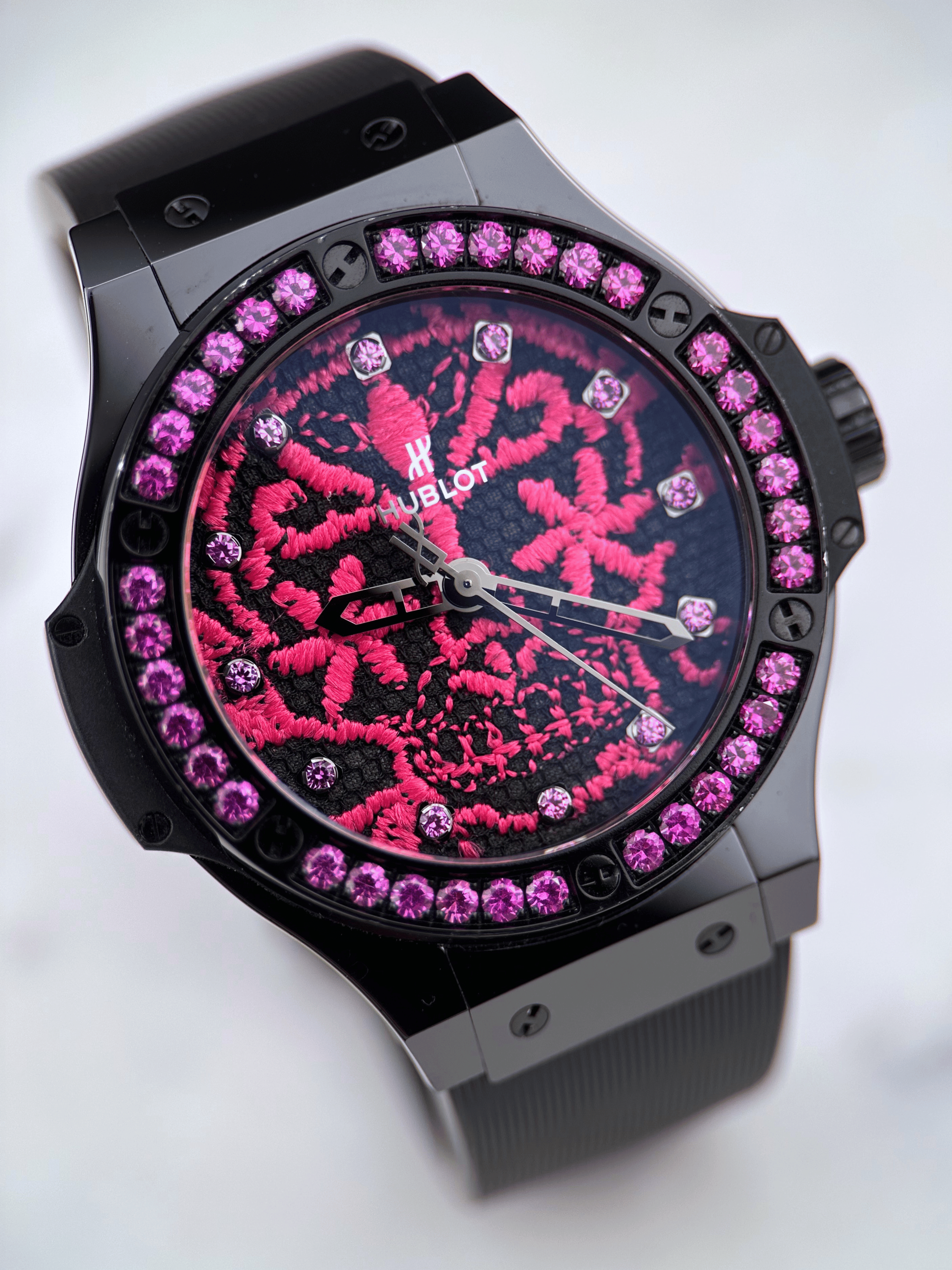 Hublot Big Bang 41mm "Suger Skull Hot Pink" Limited Edition Fullset 2017