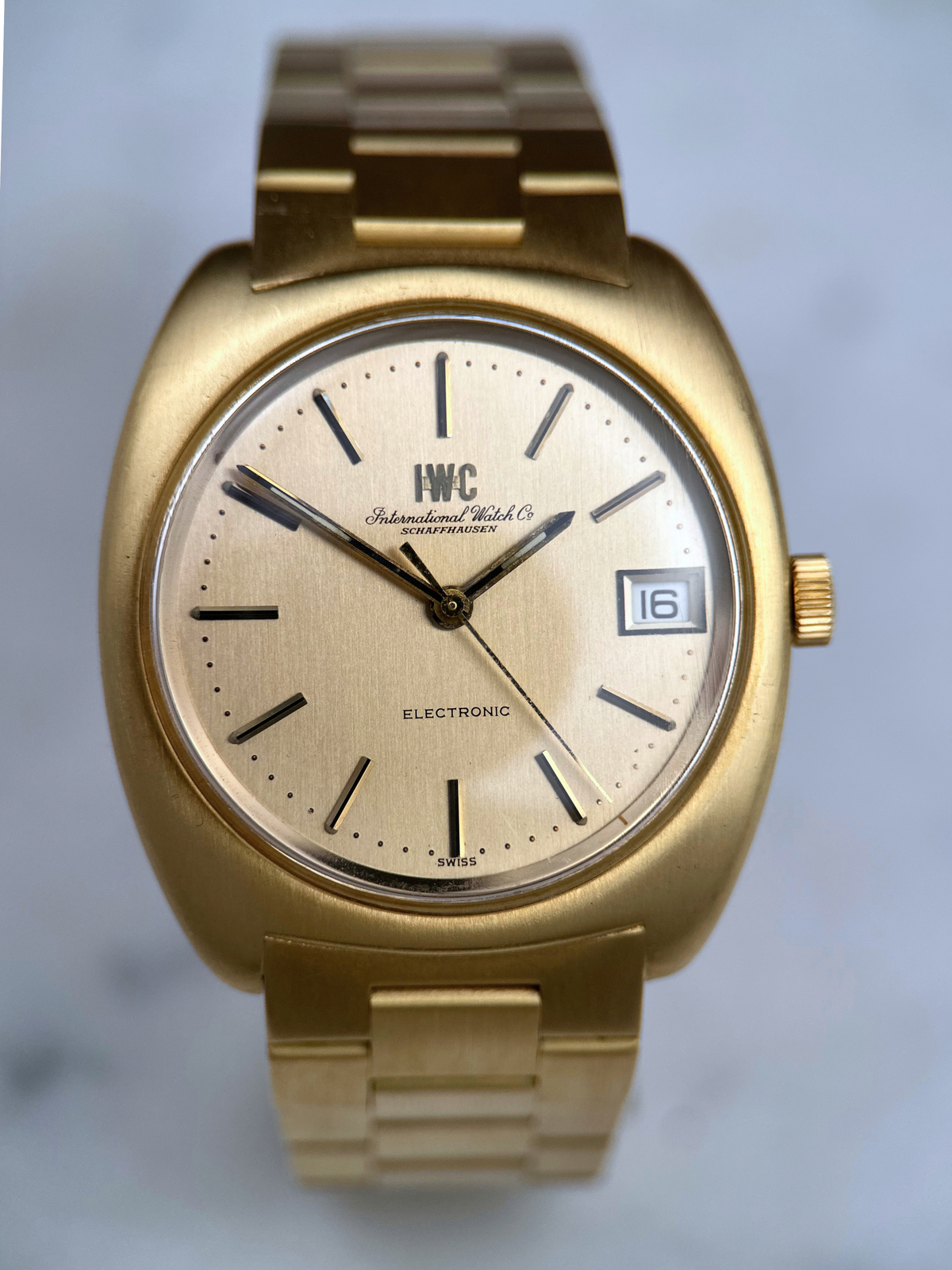 IWC Electronic 18kt Gelbgold Vintage 38mm