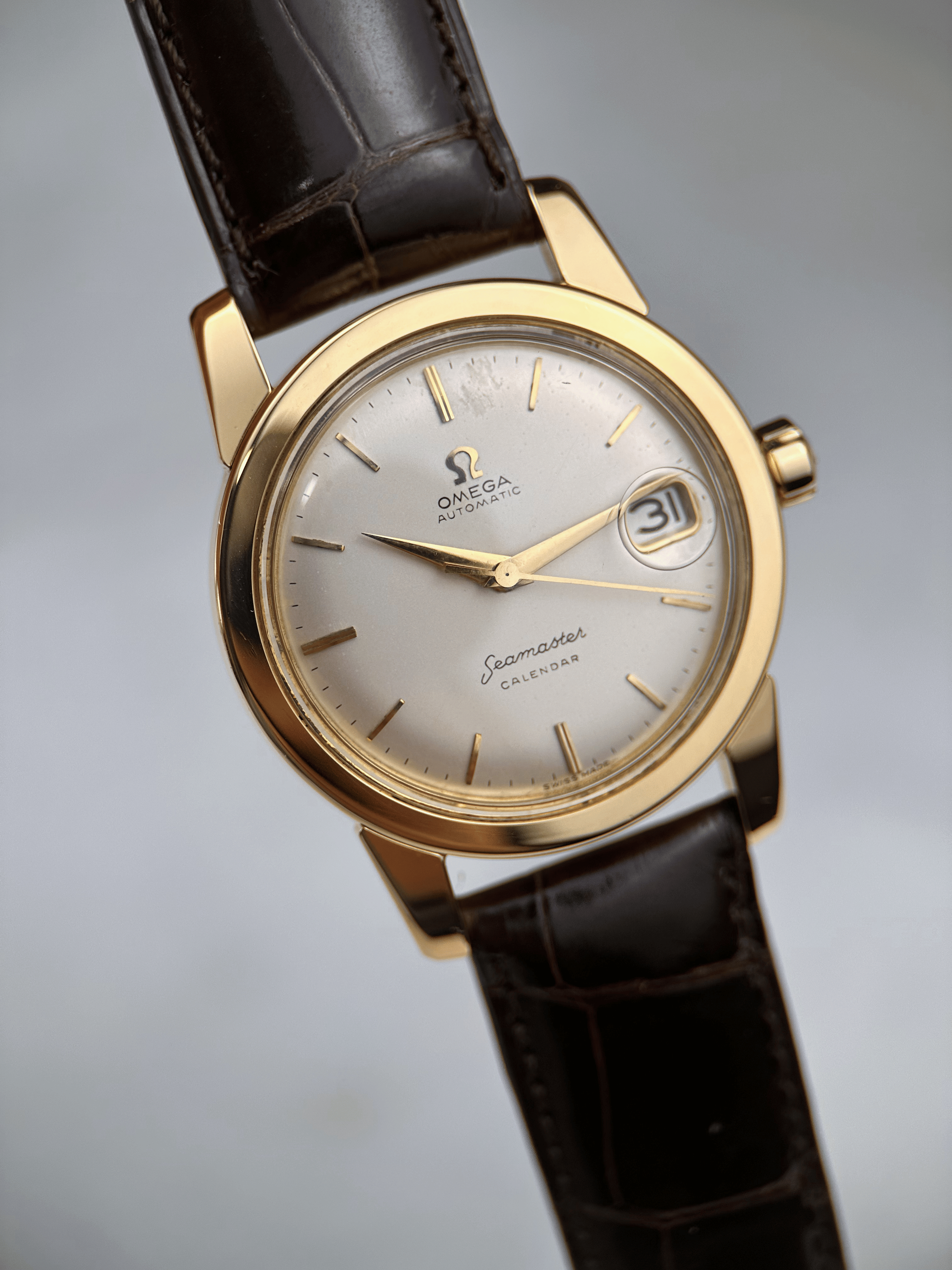 Omega Seamaster 34mm Kalender 2849 18k Gelbgold