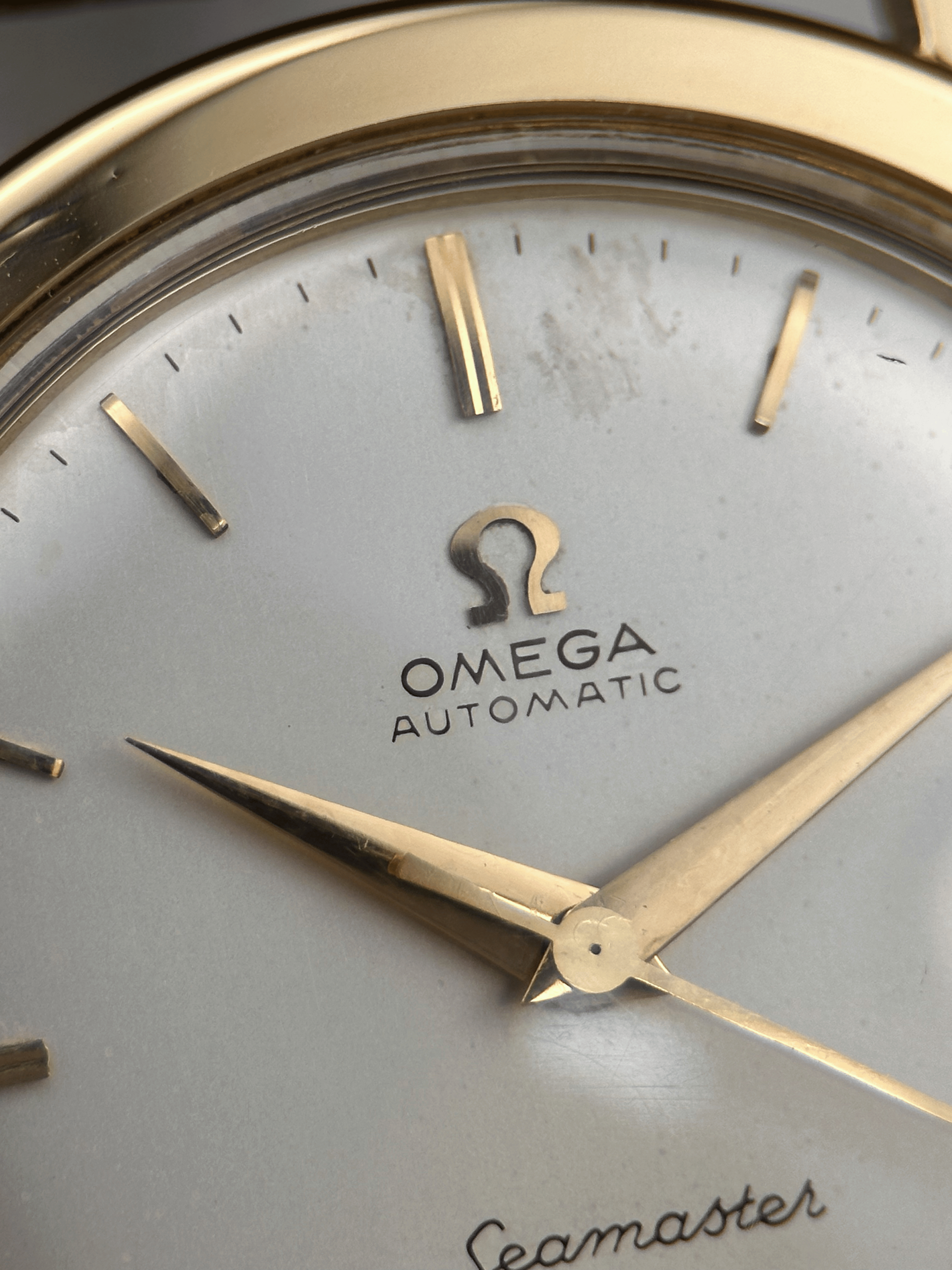 Omega Seamaster 34mm Kalender 2849 18k Gelbgold