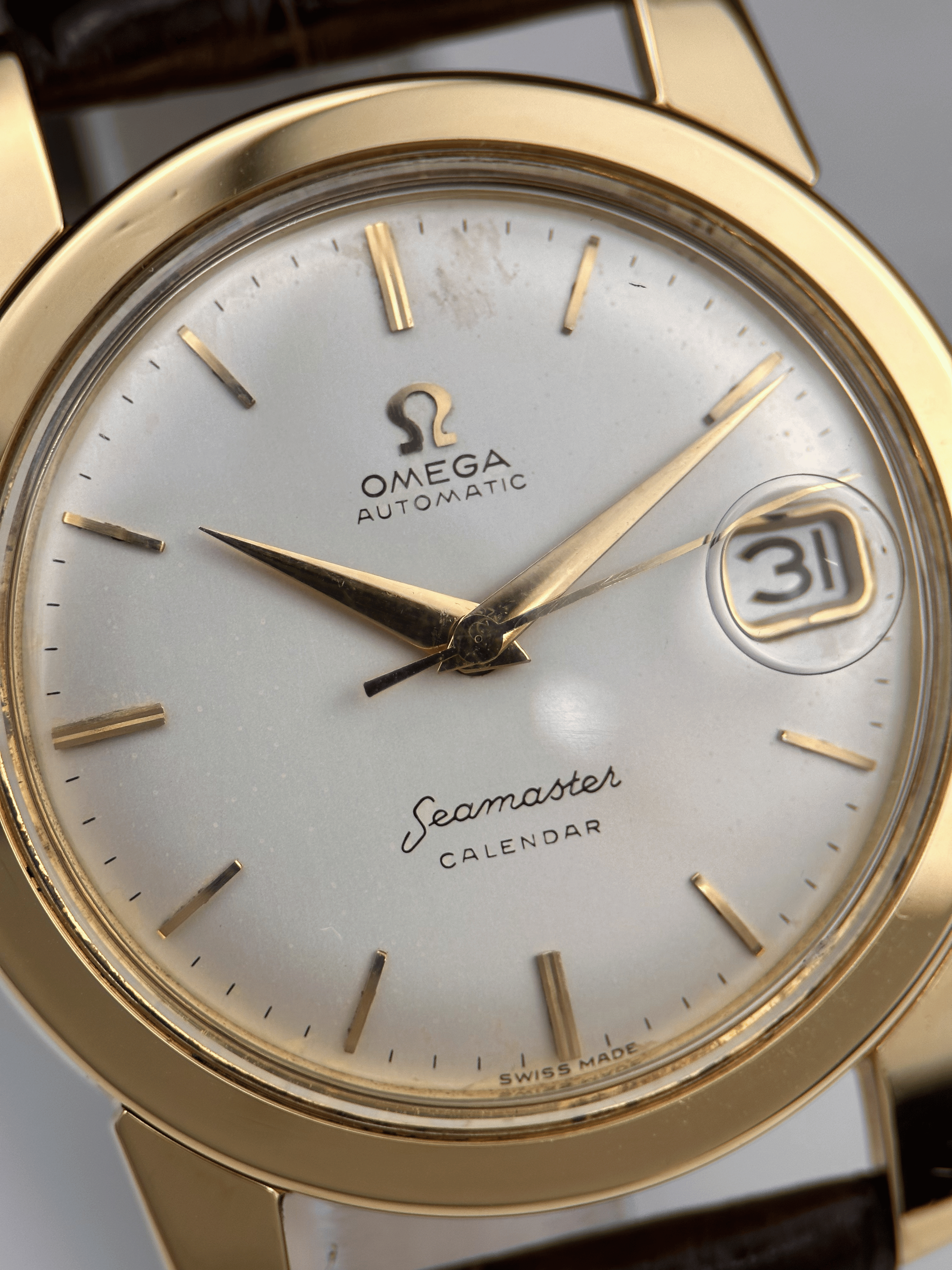 Omega Seamaster 34mm Kalender 2849 18k Gelbgold