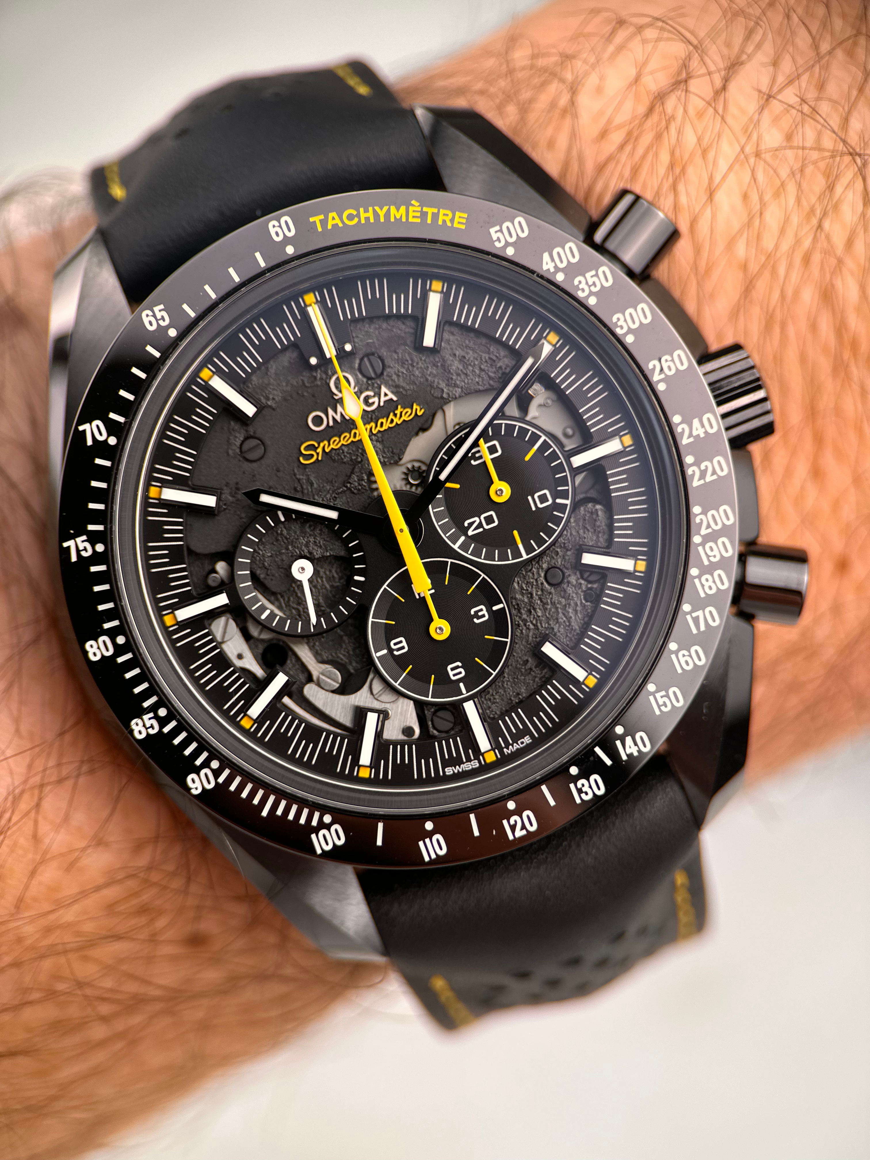 Omega Speedmaster "Dark Side of the Moon Apollo 8" 311.92.44.30.01.001 Fullset 2019