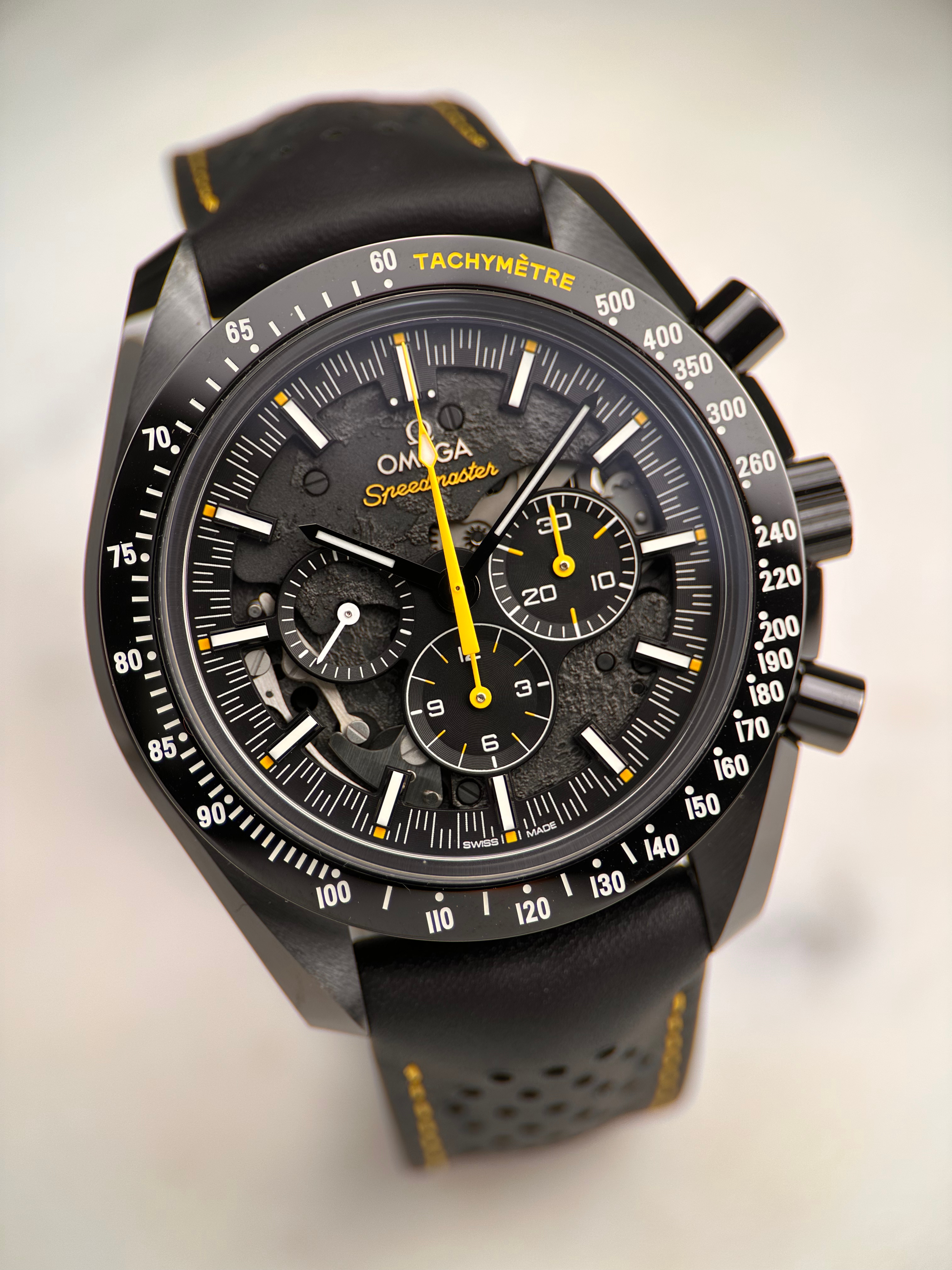 Omega Speedmaster "Dark Side of the Moon Apollo 8" 311.92.44.30.01.001 Fullset 2019