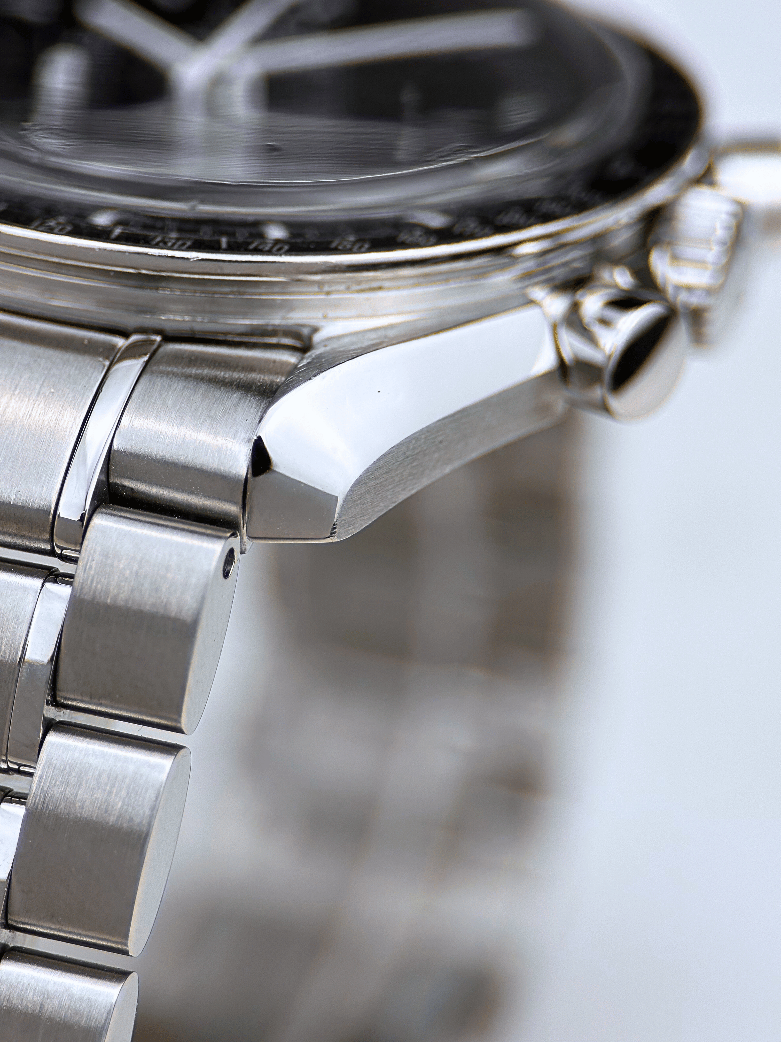 Omega Speedmaster Professional Moonwatch 3570.5000 Org. Box