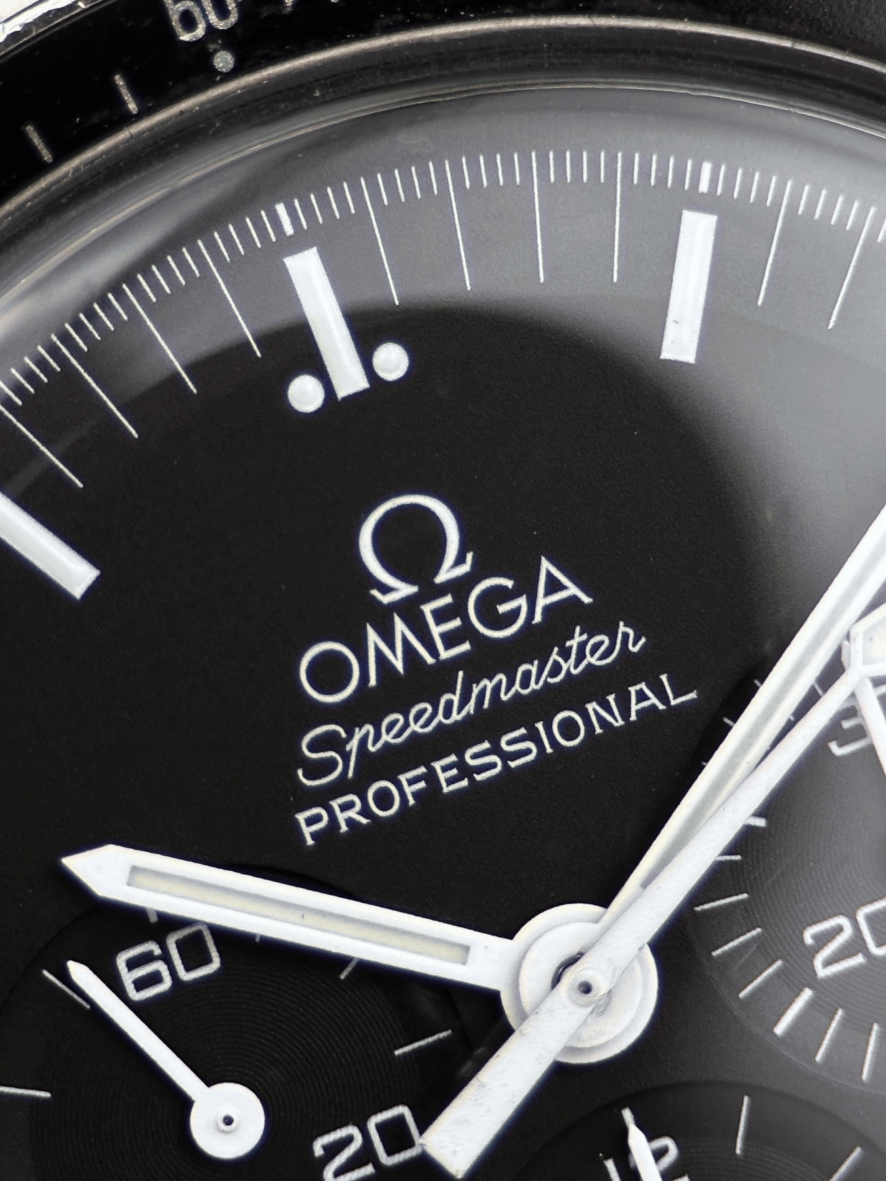 Omega Speedmaster Professional Moonwatch 3570.5000 Org. Box