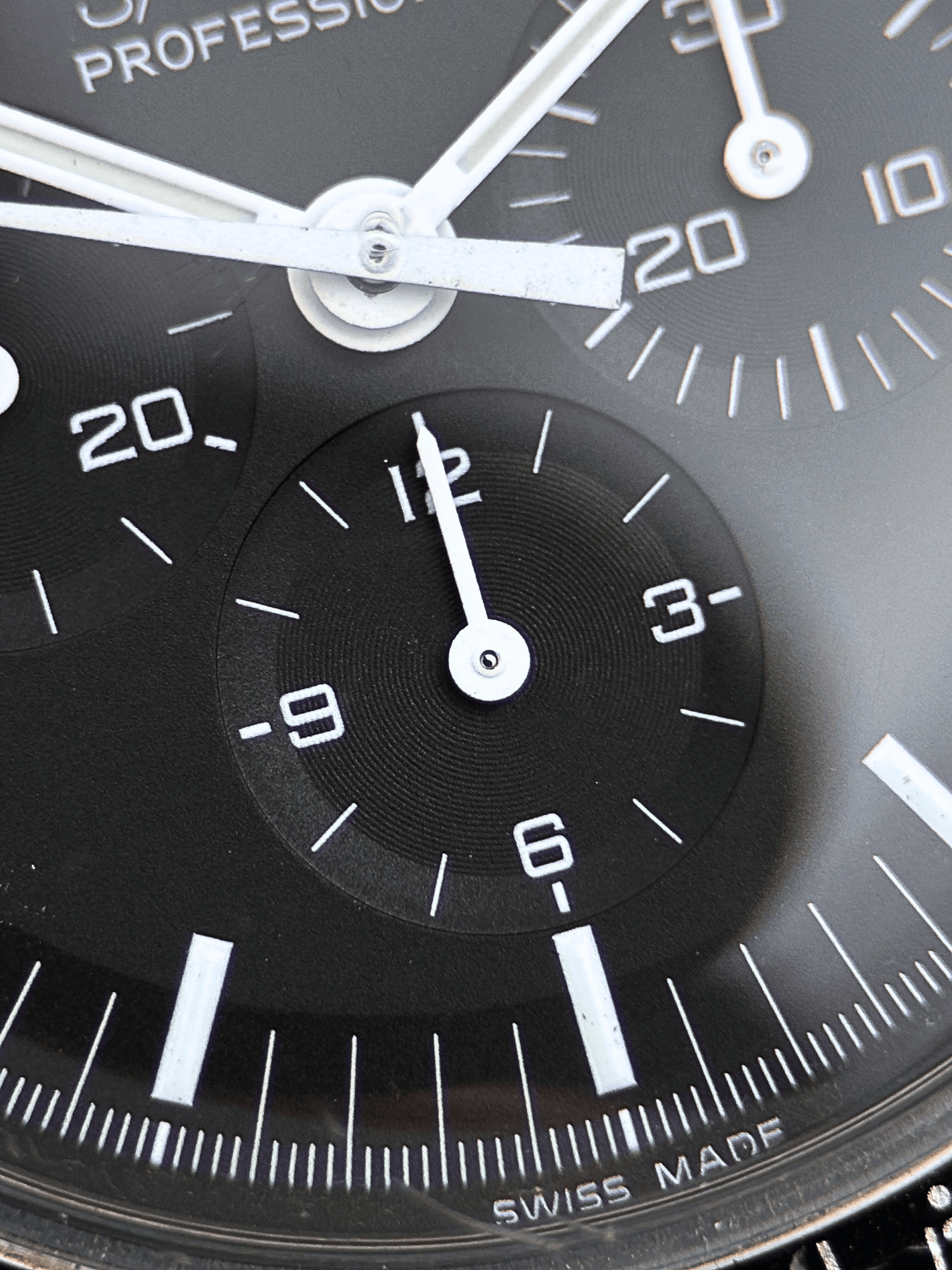 Omega Speedmaster Professional Moonwatch 3570.5000 Org. Box