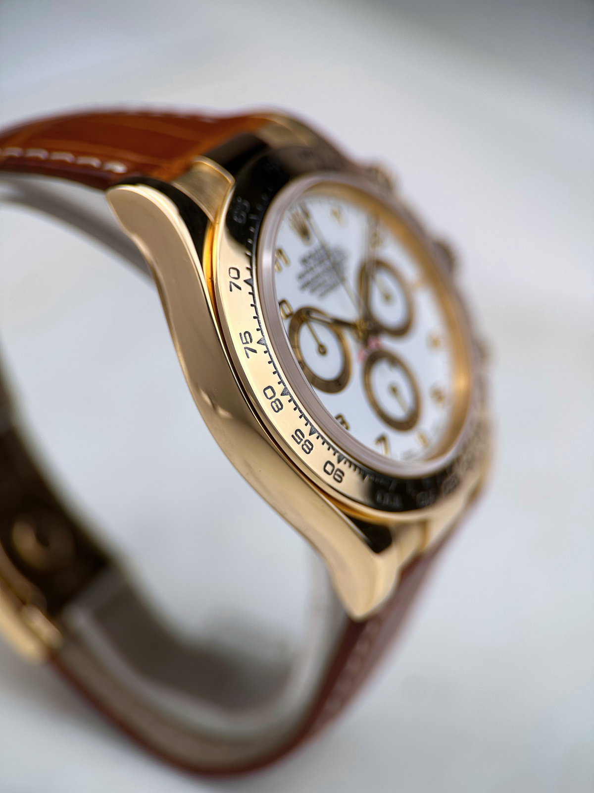 Rolex Cosmograph Daytona Weiß 116518 F-Serie Fullset 2005