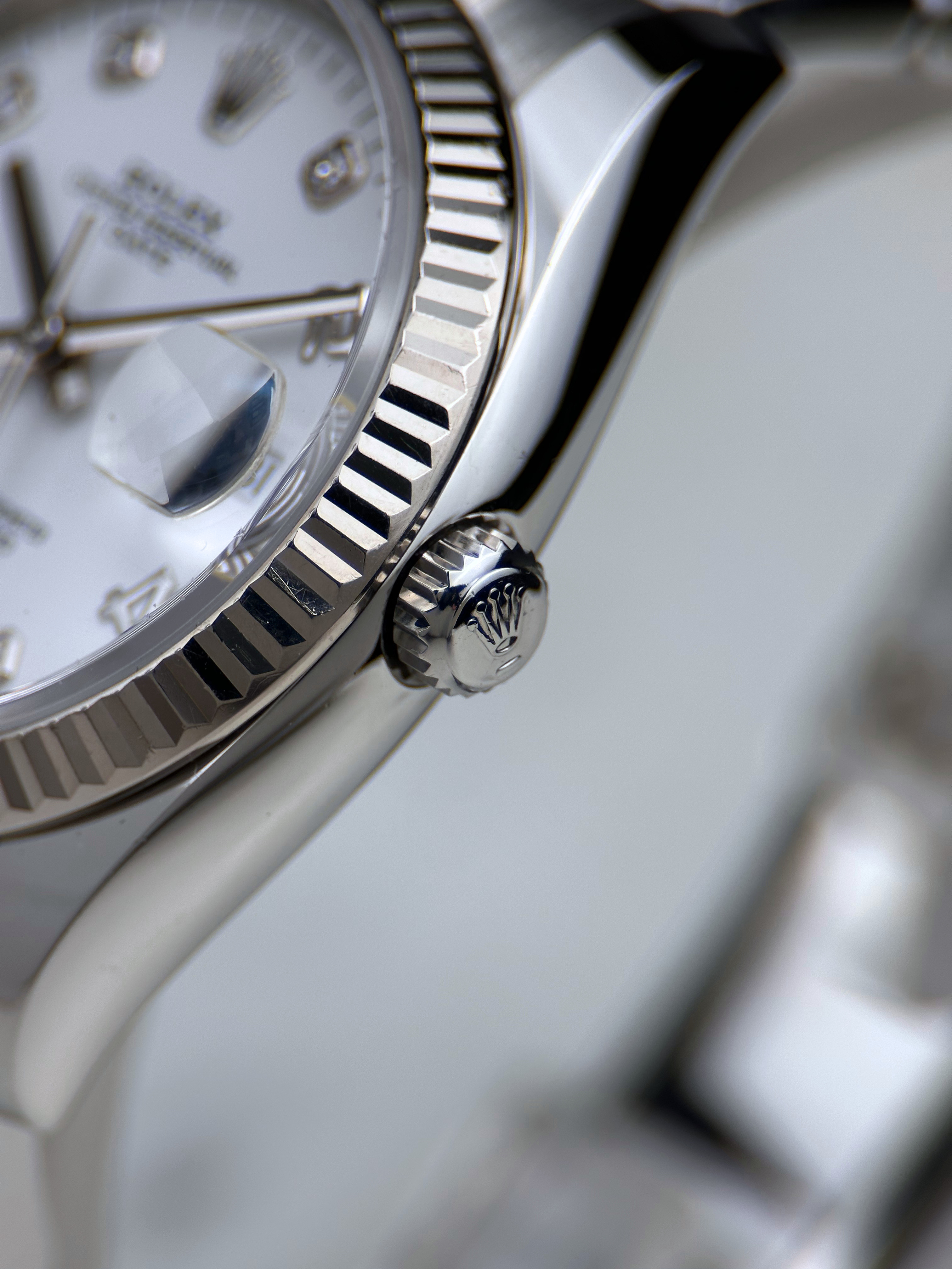 Rolex Date 34 Weiß Brillant 115234 Fullset 2019