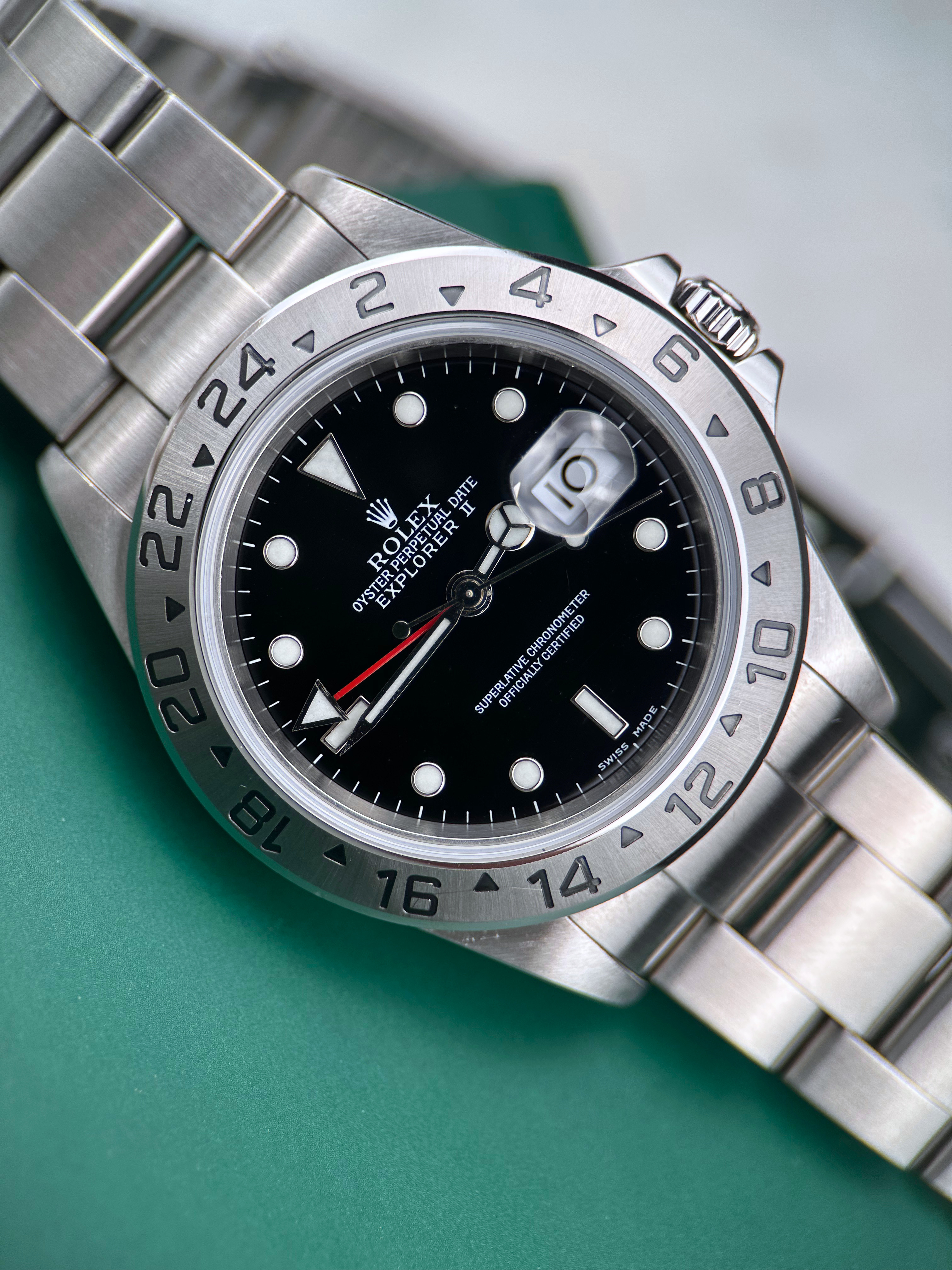 Rolex Explorer II Schwarz 16570 F-Serie 2003