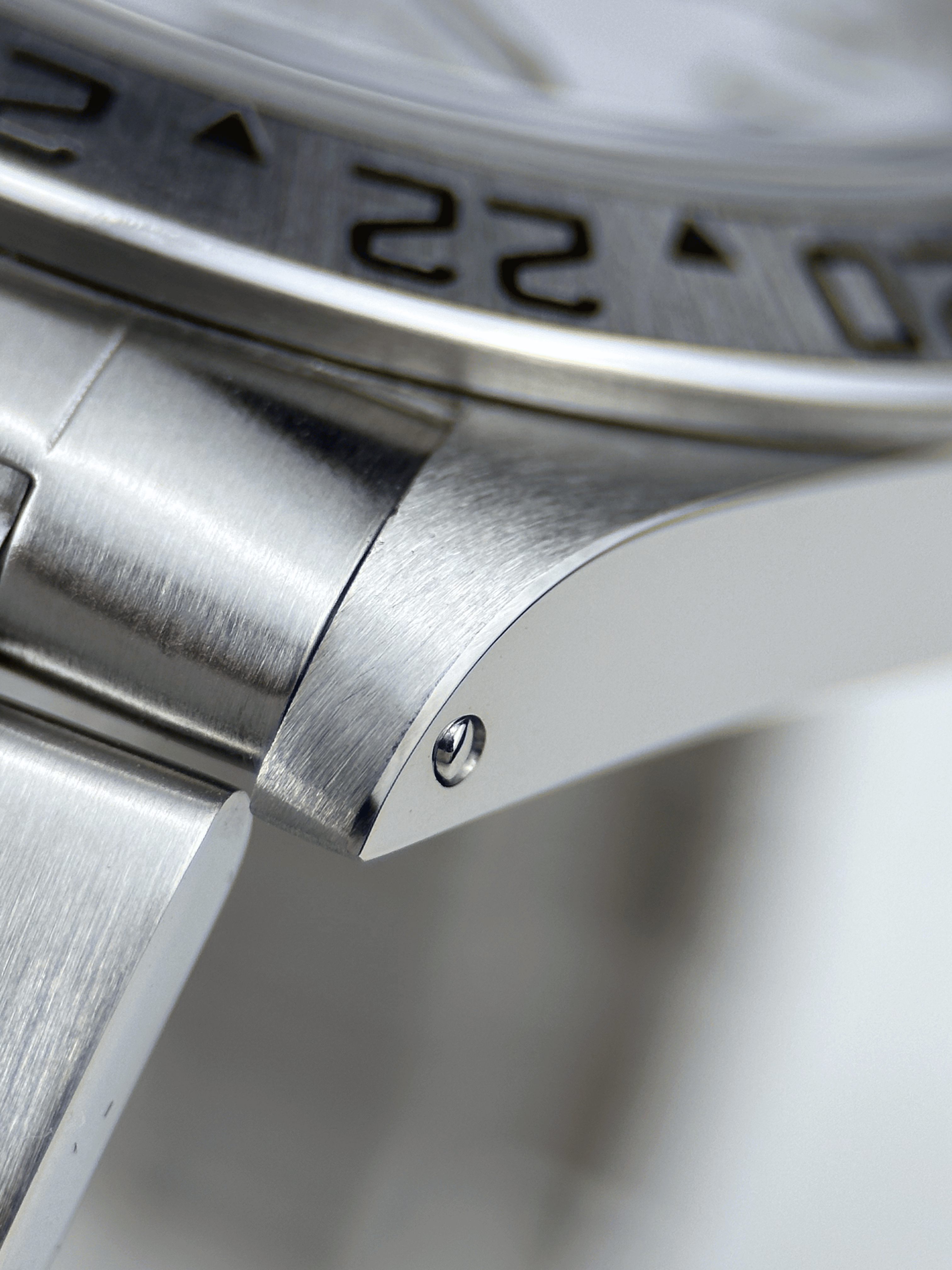 Rolex Explorer II Weiß 16570 A-Serie 1999