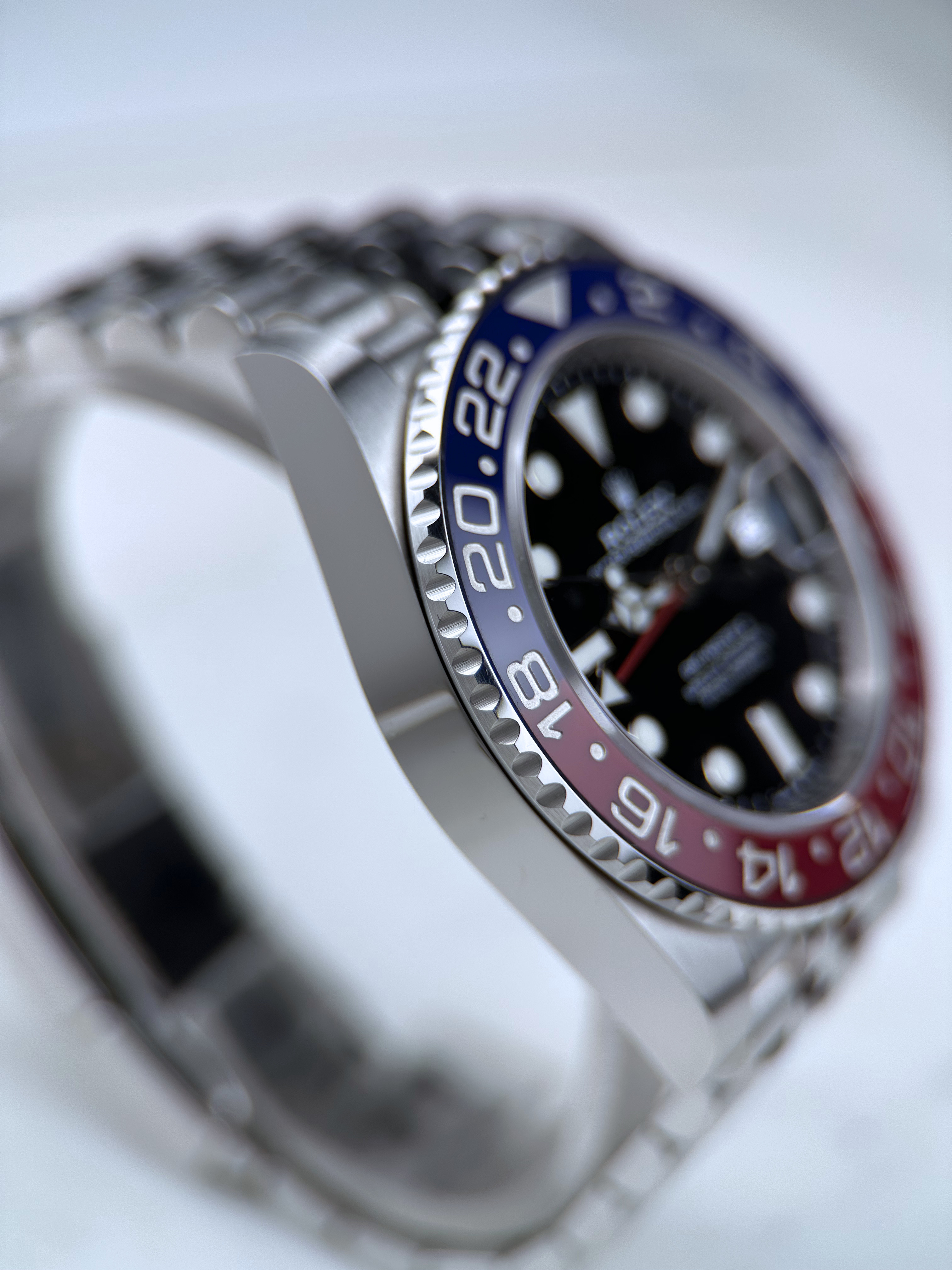 Rolex GMT Master II "Pepsi" 126710BLRO Fullset 2020