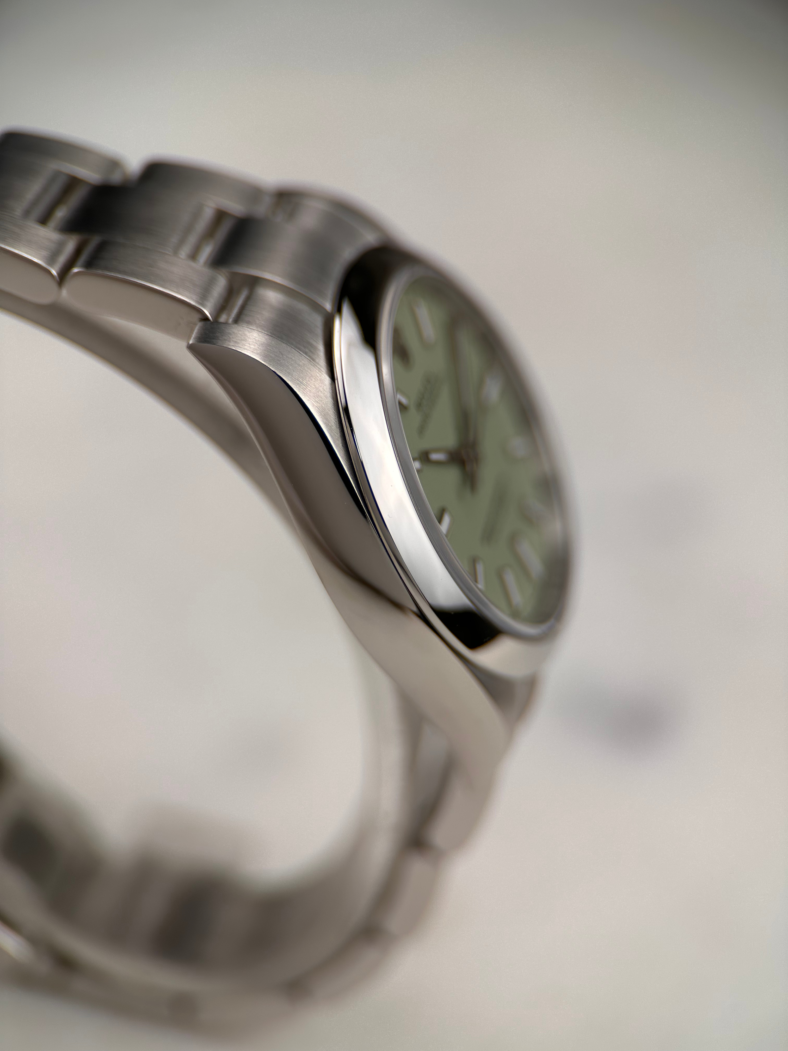 Rolex Oyster Perpetual 34 "Pistachio" 124200 Fullset 2025