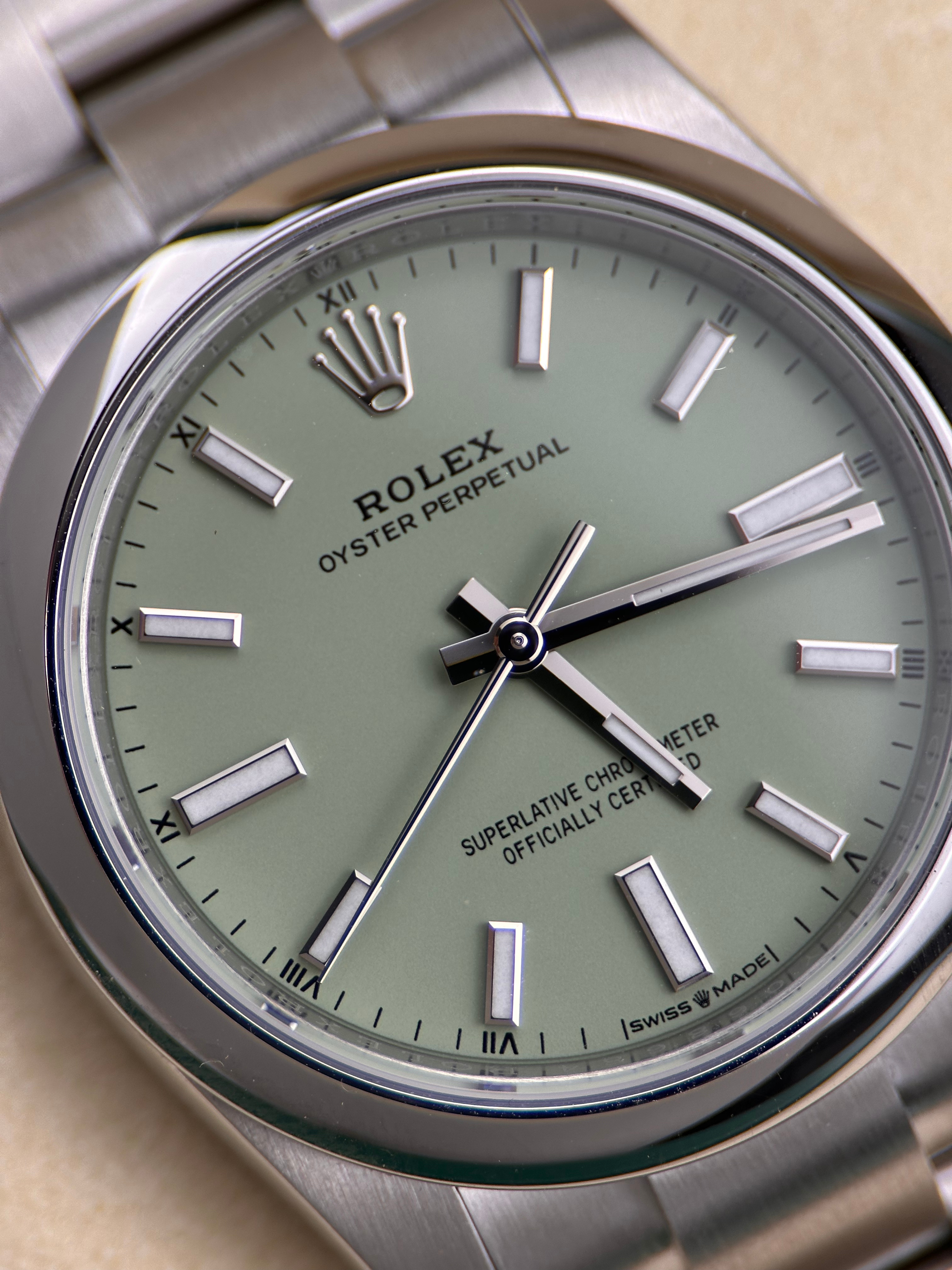 Rolex Oyster Perpetual 34 "Pistachio" 124200 Fullset 2025