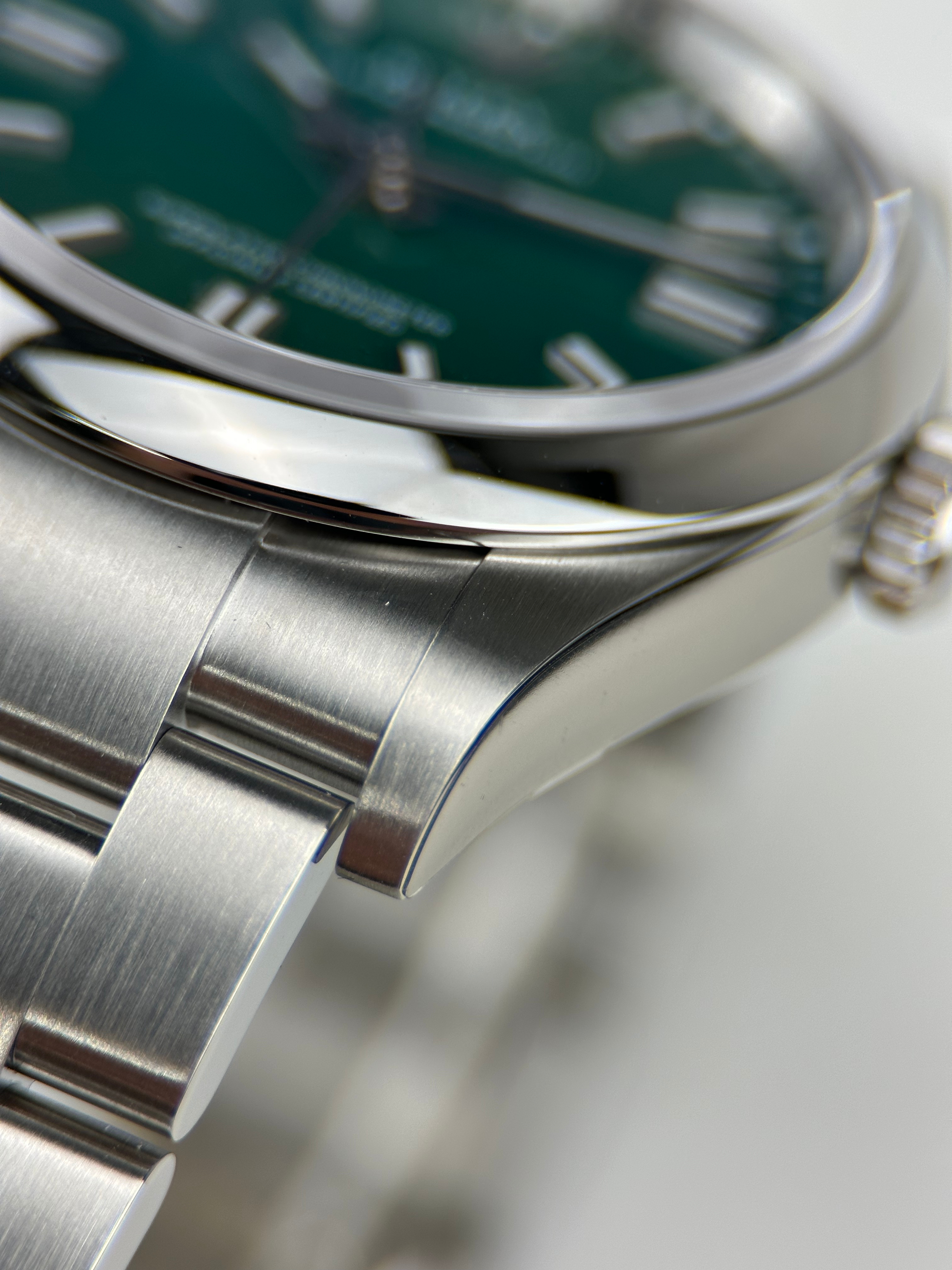 Rolex Oyster Perpetual „Grün“ 126000 Fullset 2025