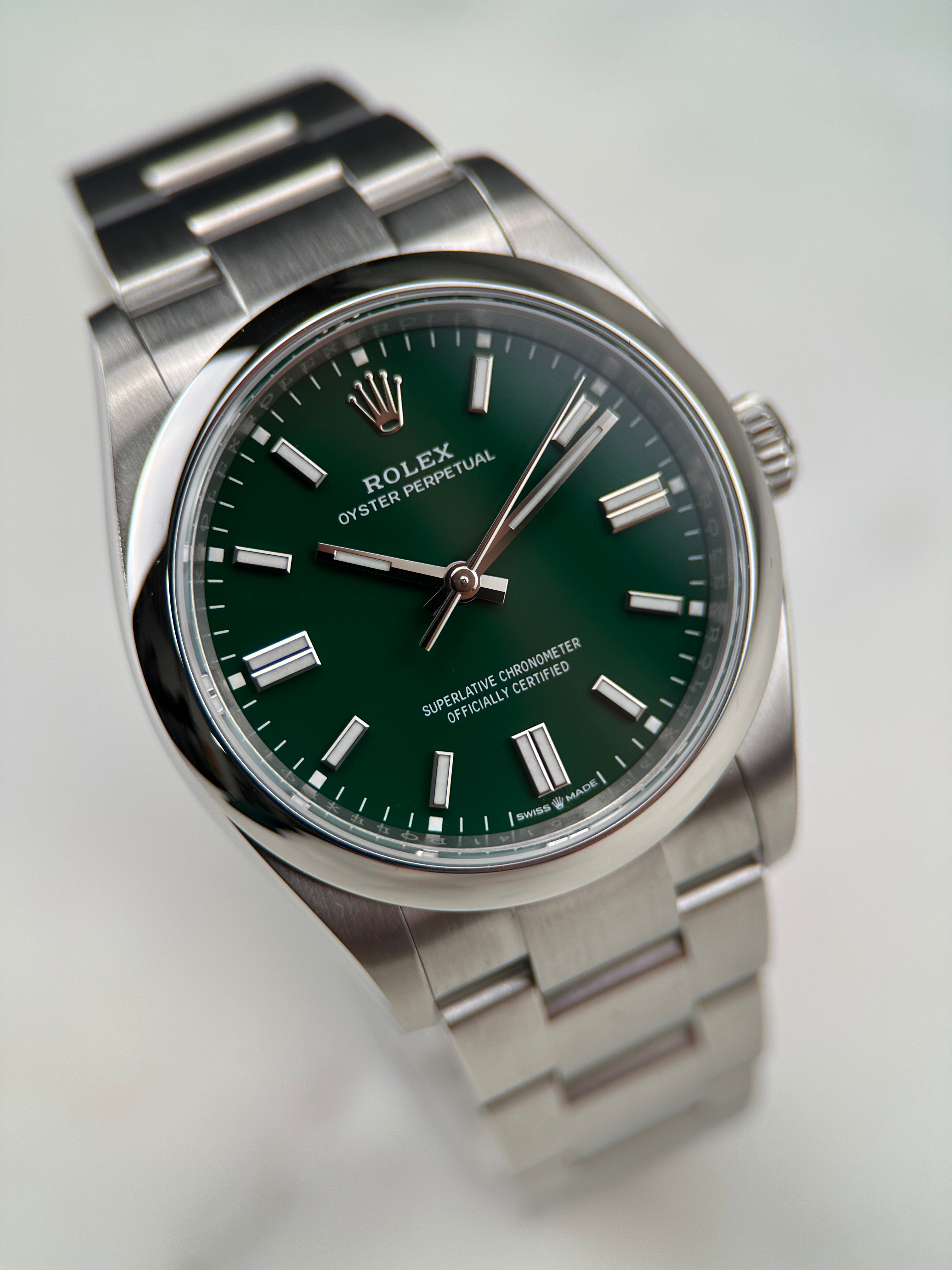 Rolex Oyster Perpetual „Grün“ 126000 Fullset 2025